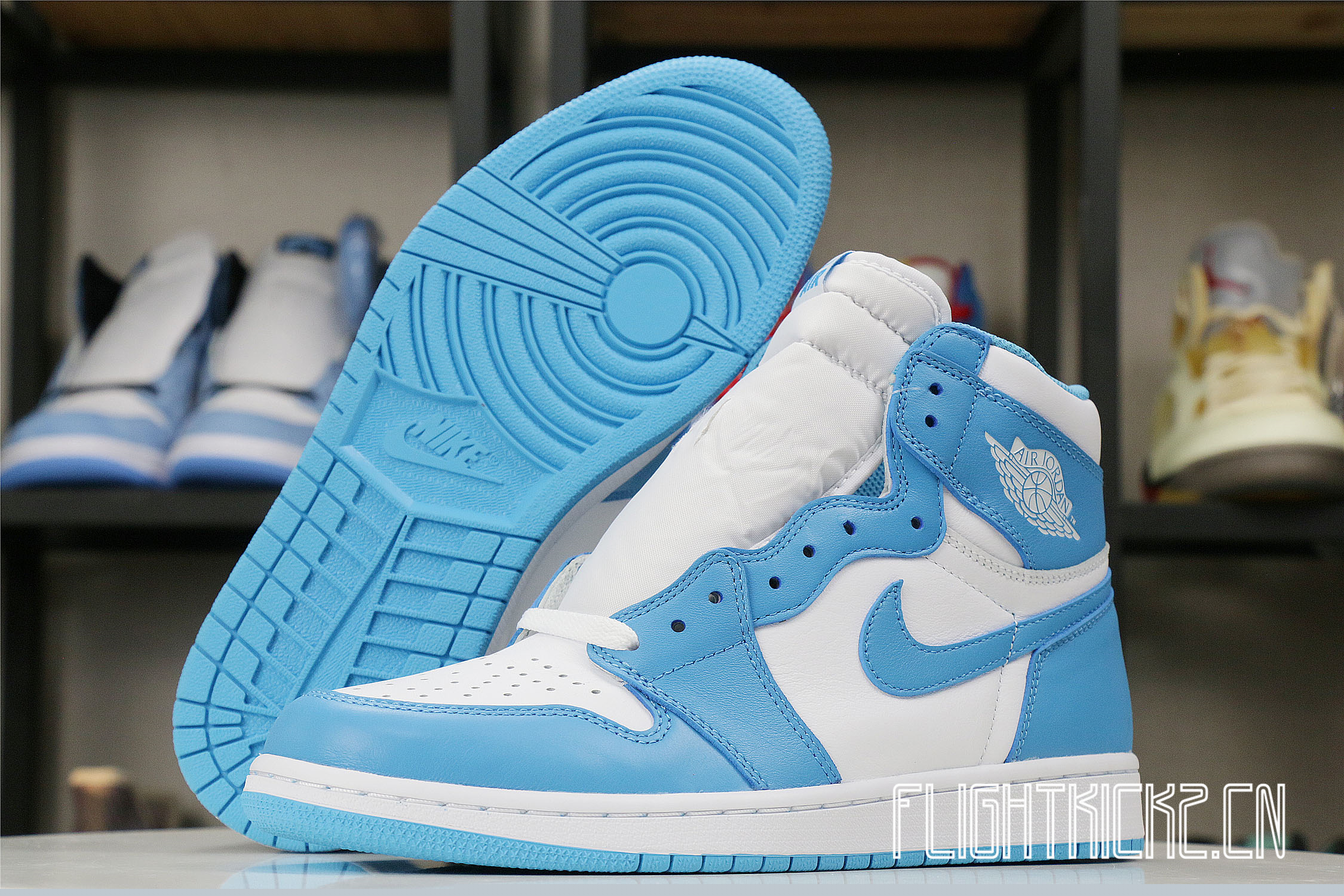Air Jordan 1 Retro High OG UNC 2015
