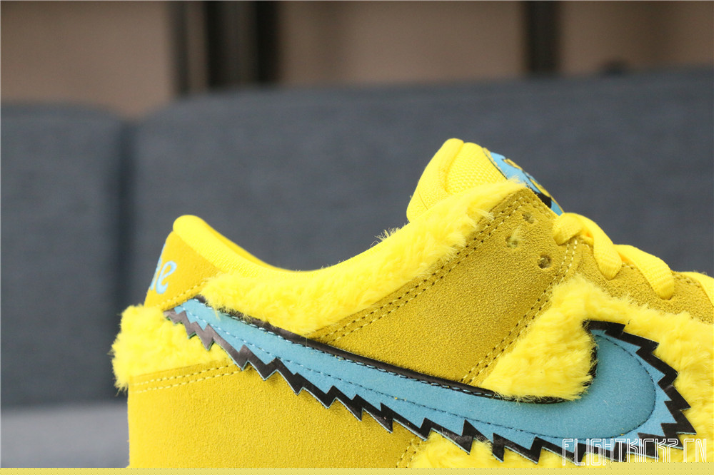 Grateful Dead x Nike SB Dunk Low Yellow