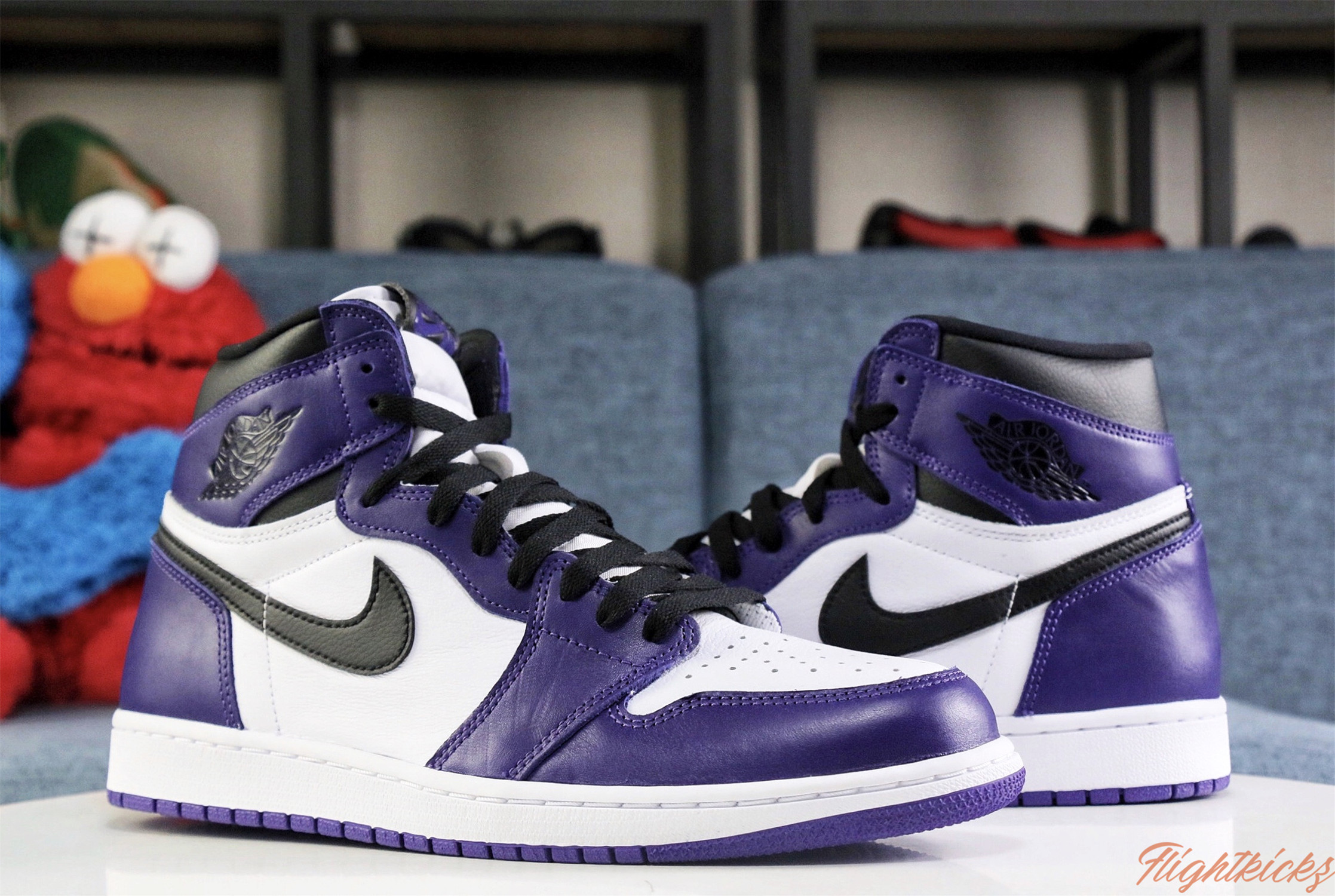 Air Jordan 1 Retro High Court Purple White 2.0 2020