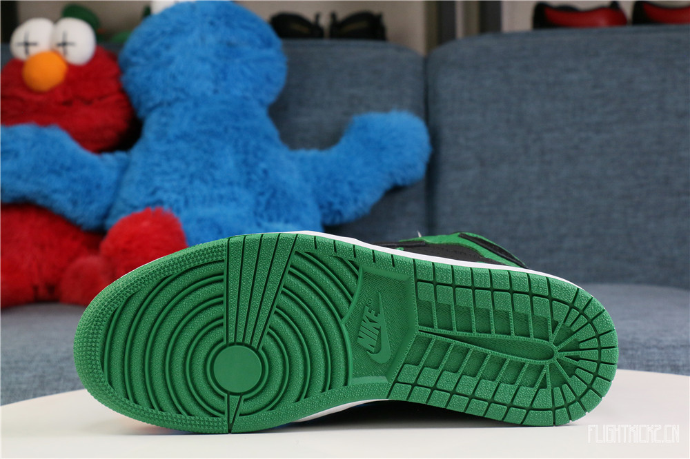 Air Jordan 1 Retro Pine Green 2.0 2020