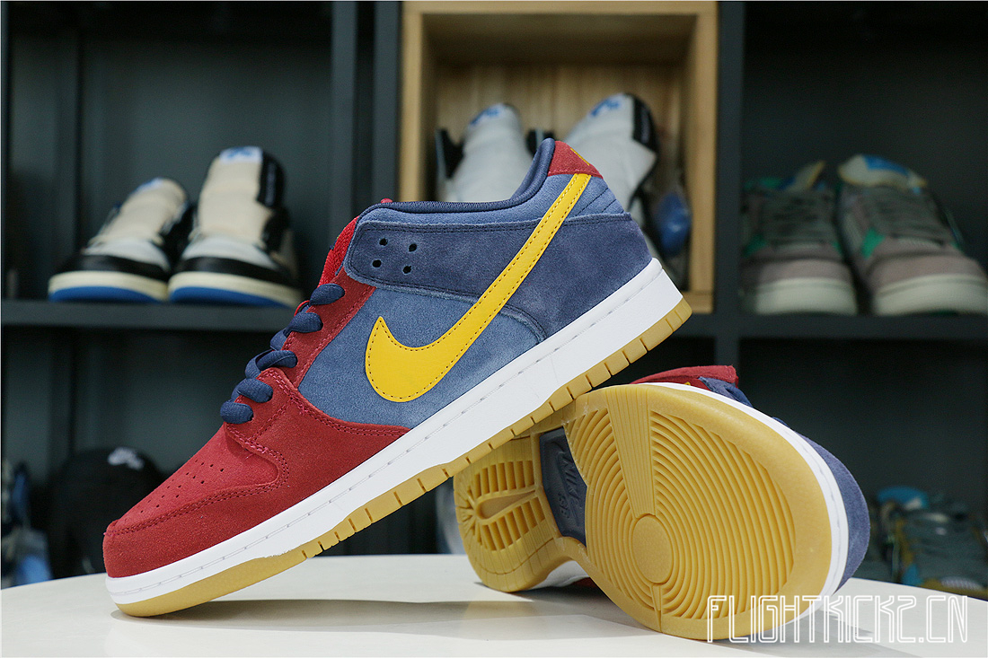 Nike SB Dunk Low Barcelona