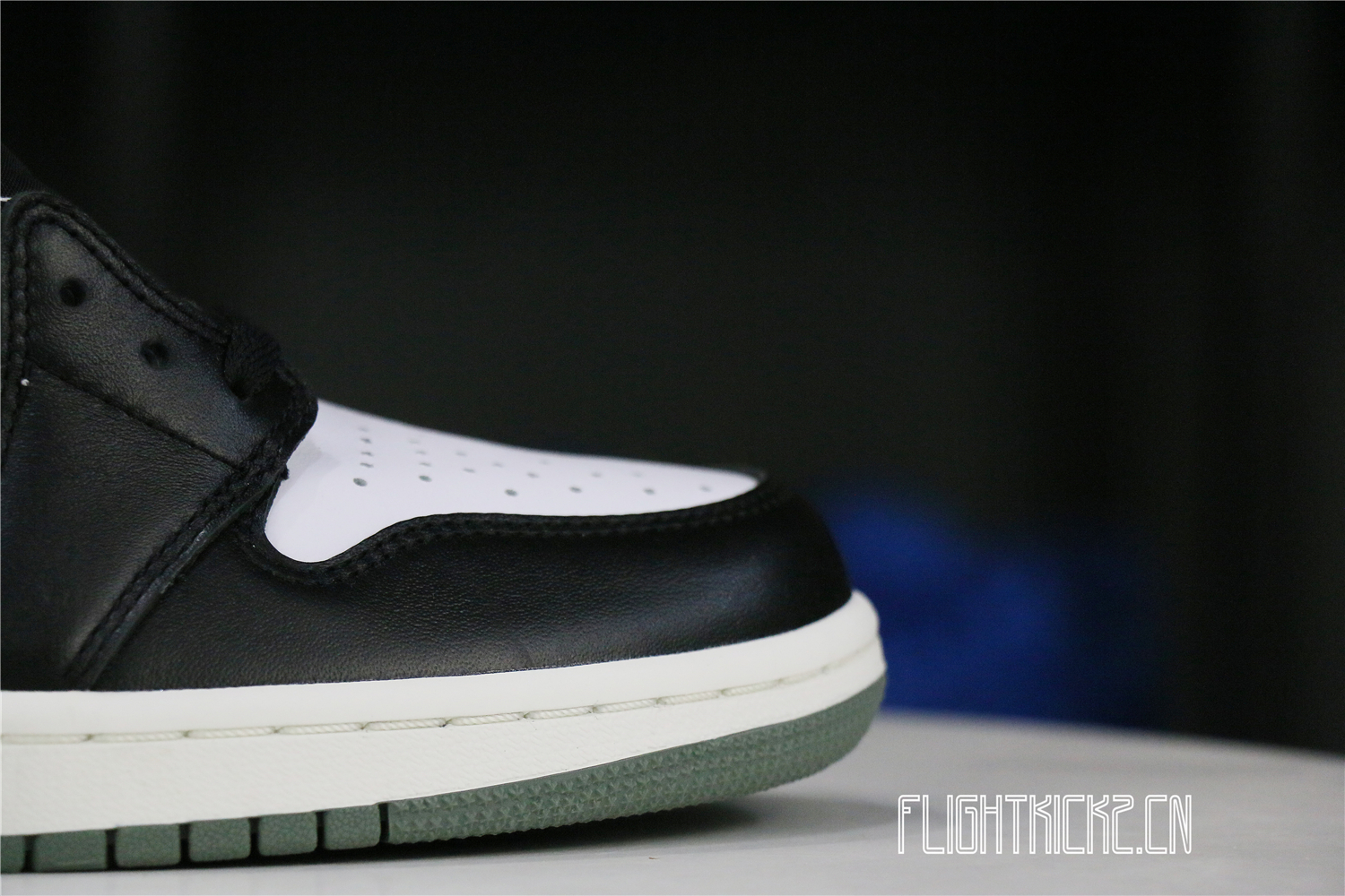 Jordan 1 Retro High Clay Green