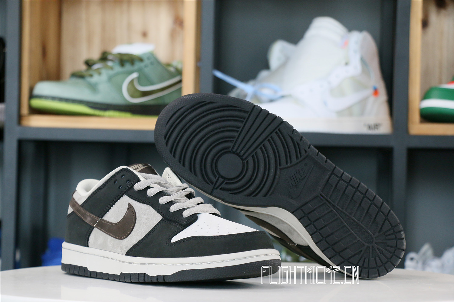 Otomo Katsuhiro x Nike SB Dunk Low Steamboy OST Grey Brown Mocha