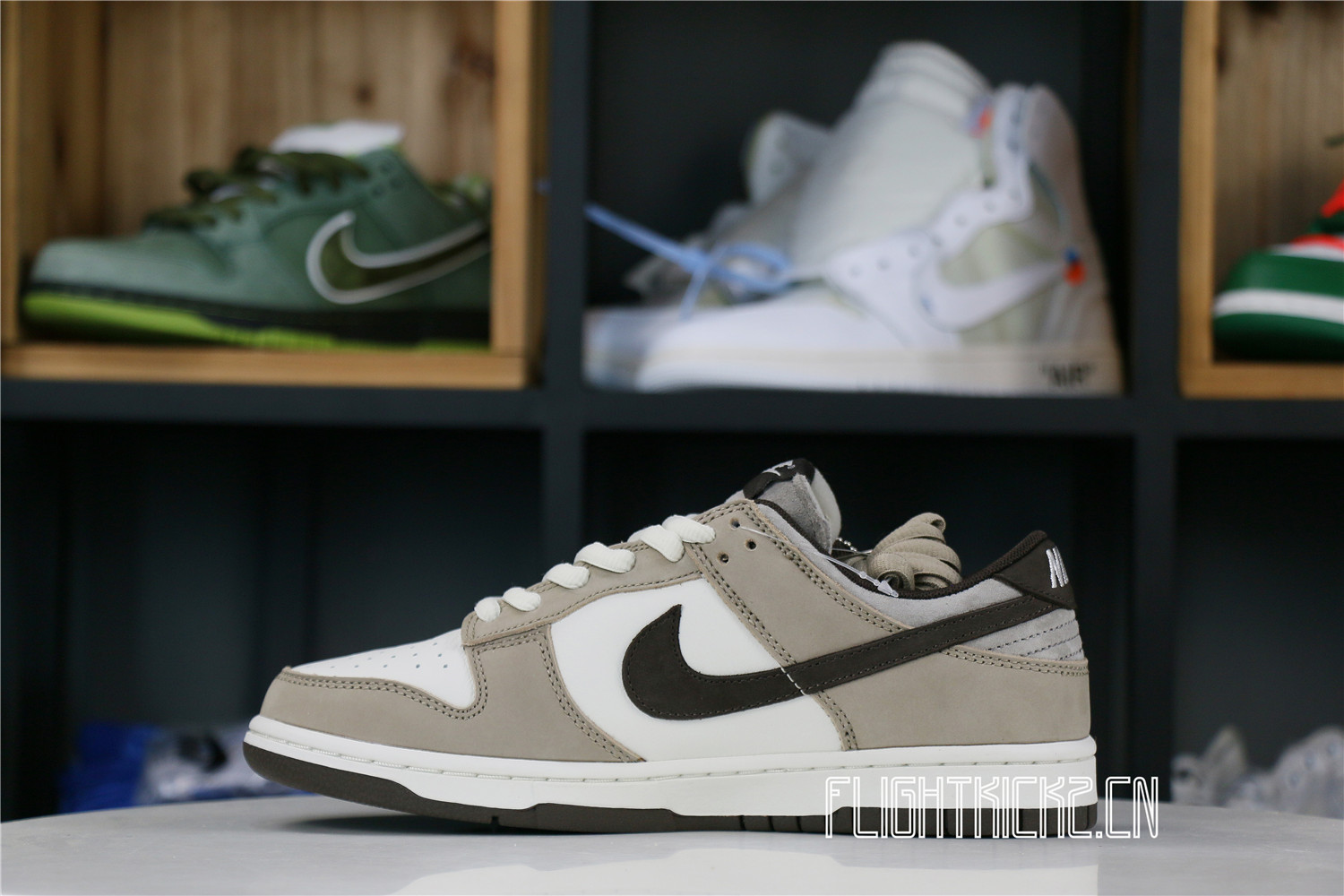 Otomo Katsuhiro x Nike SB Dunk Low Steamboy OST White Brown