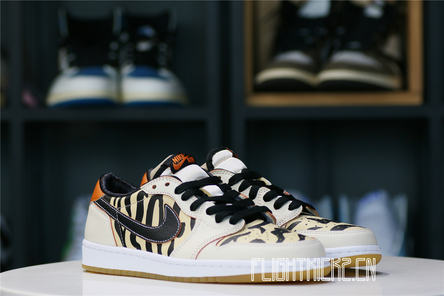 Jordan 1 Low OG Year of the Tiger