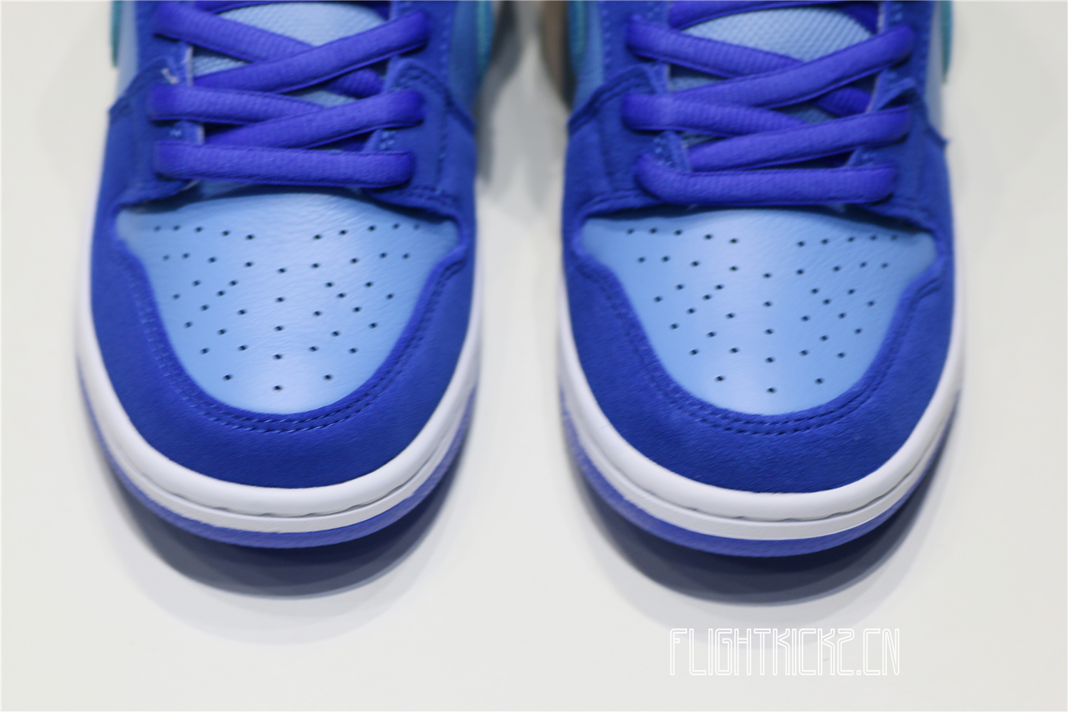 Nike SB Dunk Low Blue Raspberry