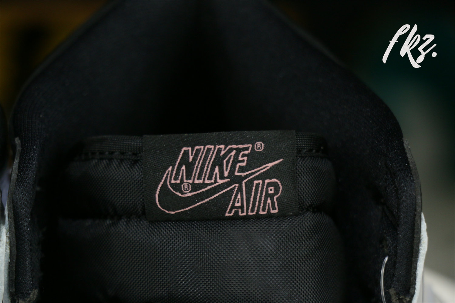 Air Jordan 1 Retro High OG Bleached Coral 2021