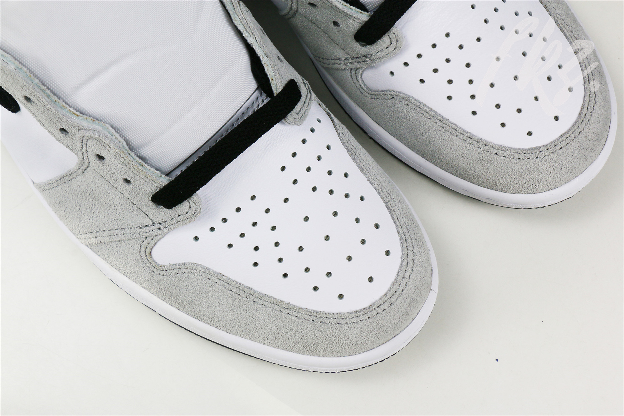 Air Jordan 1 Retro Smoke Grey(GS)