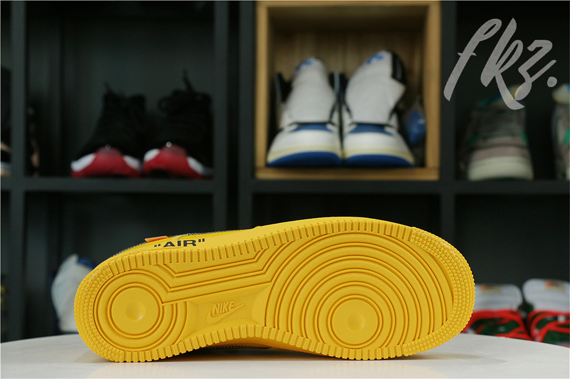 Off White x Air Force 1 “University Gold” 2021