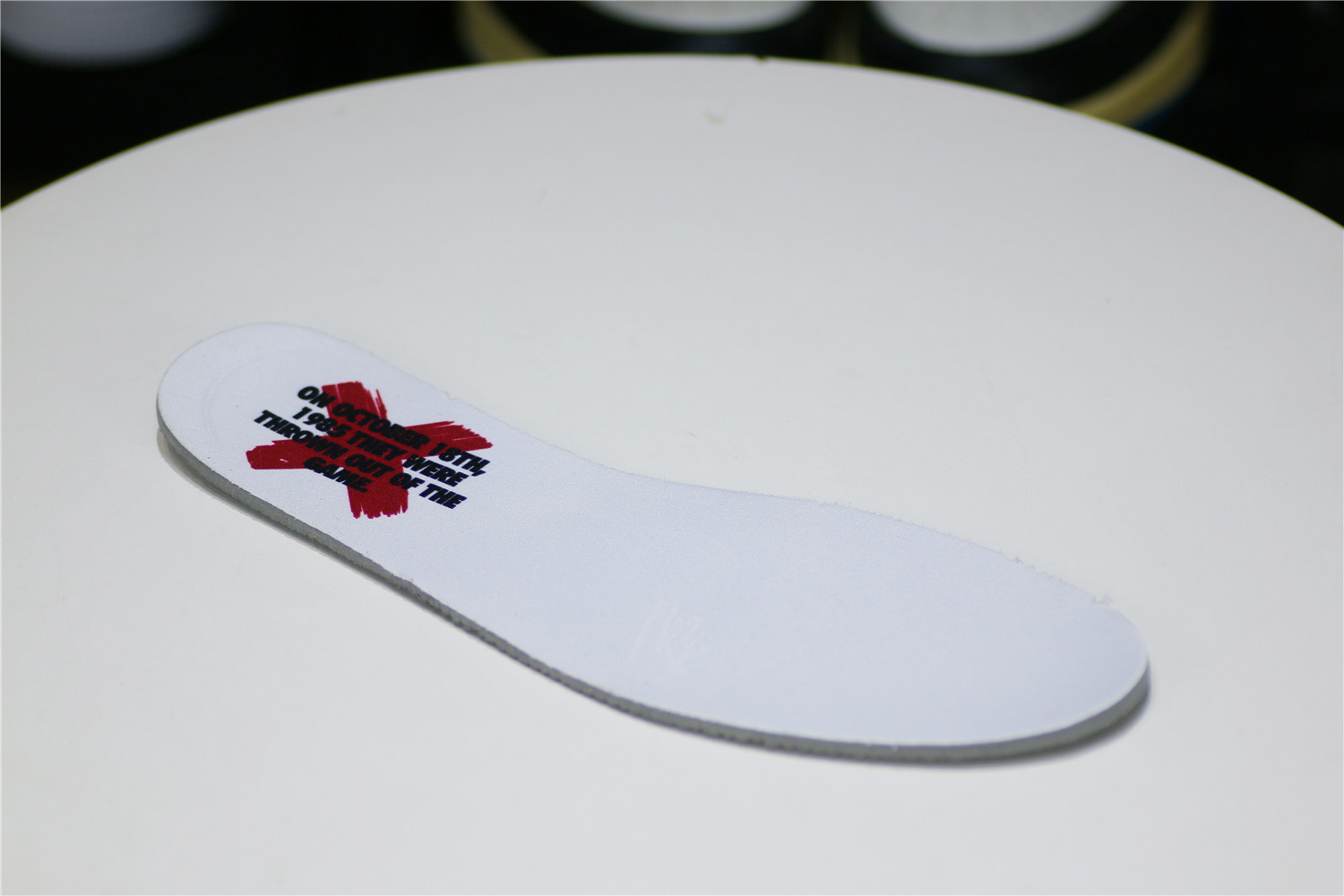 Air Jordan 1 OG Banned/Bred 2011 (LN5 A1 ,Deadstock,with tiny Flaws)