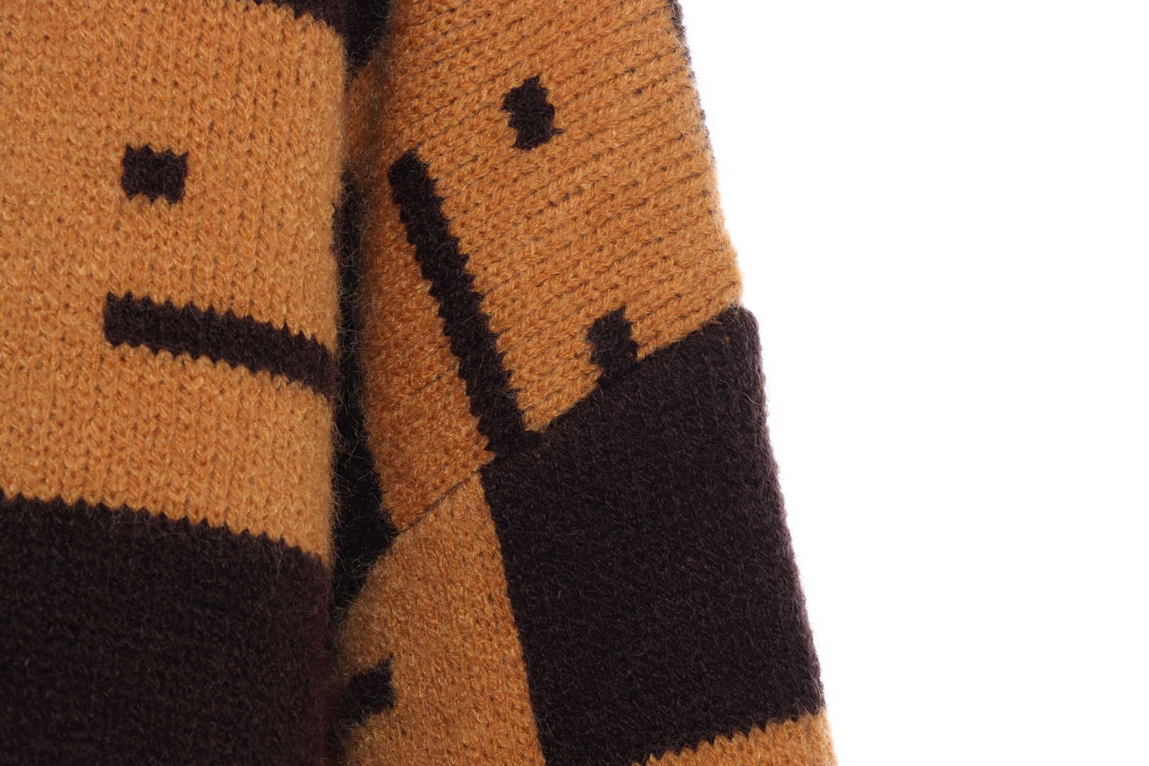 22S SACNE STUDIOS Checkerboard Square Smiley Crew Neck Sweater