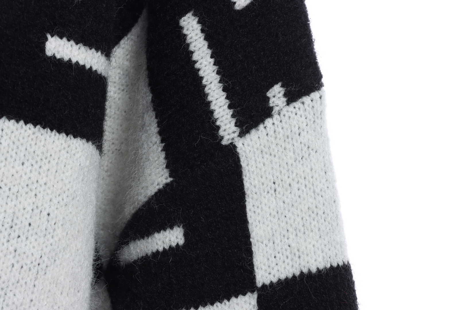 22S SACNE STUDIOS Checkerboard Square Smiley Crew Neck Sweater