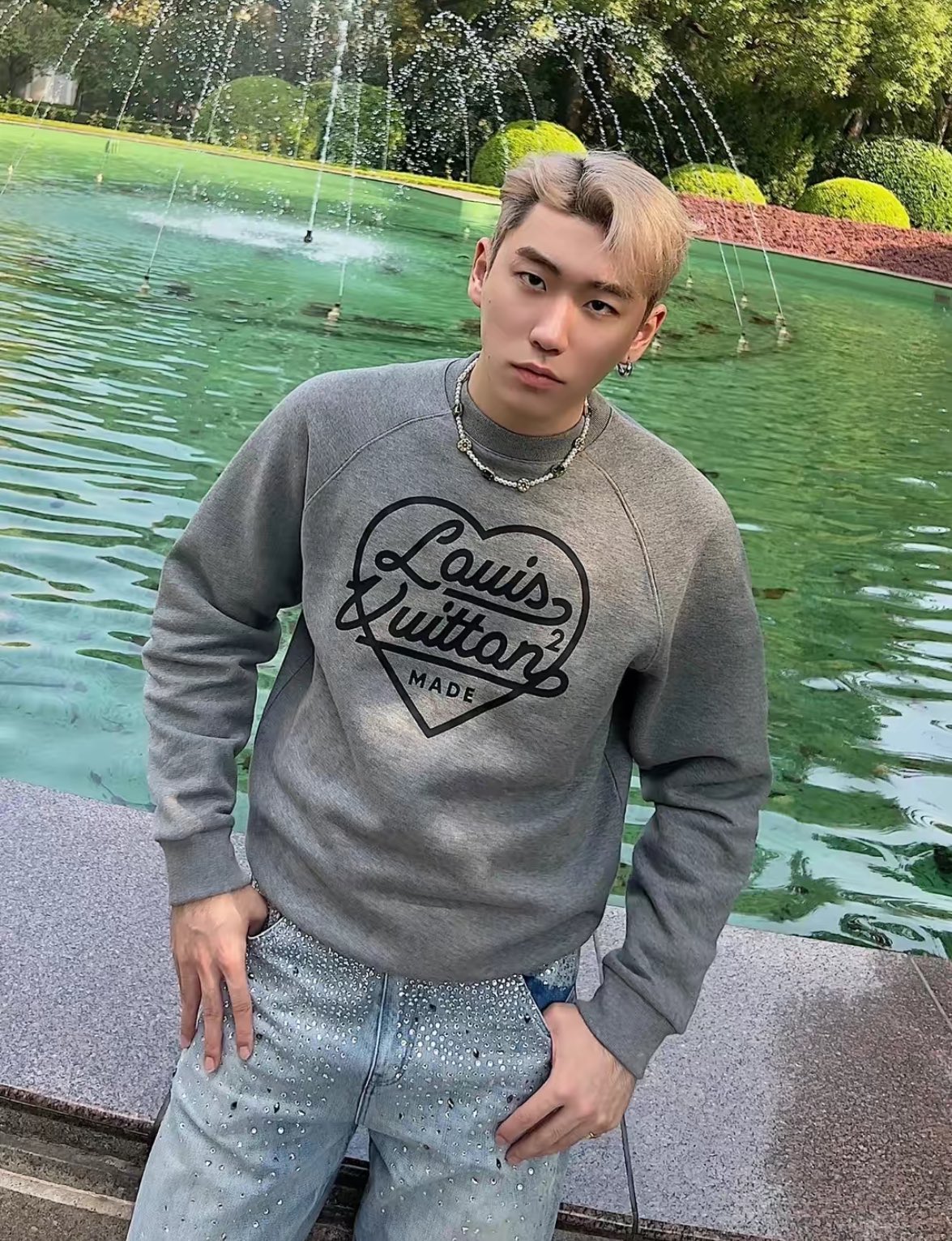 L× Nigo 2022ss co-branded version 2.0 love foam print round neck sweater