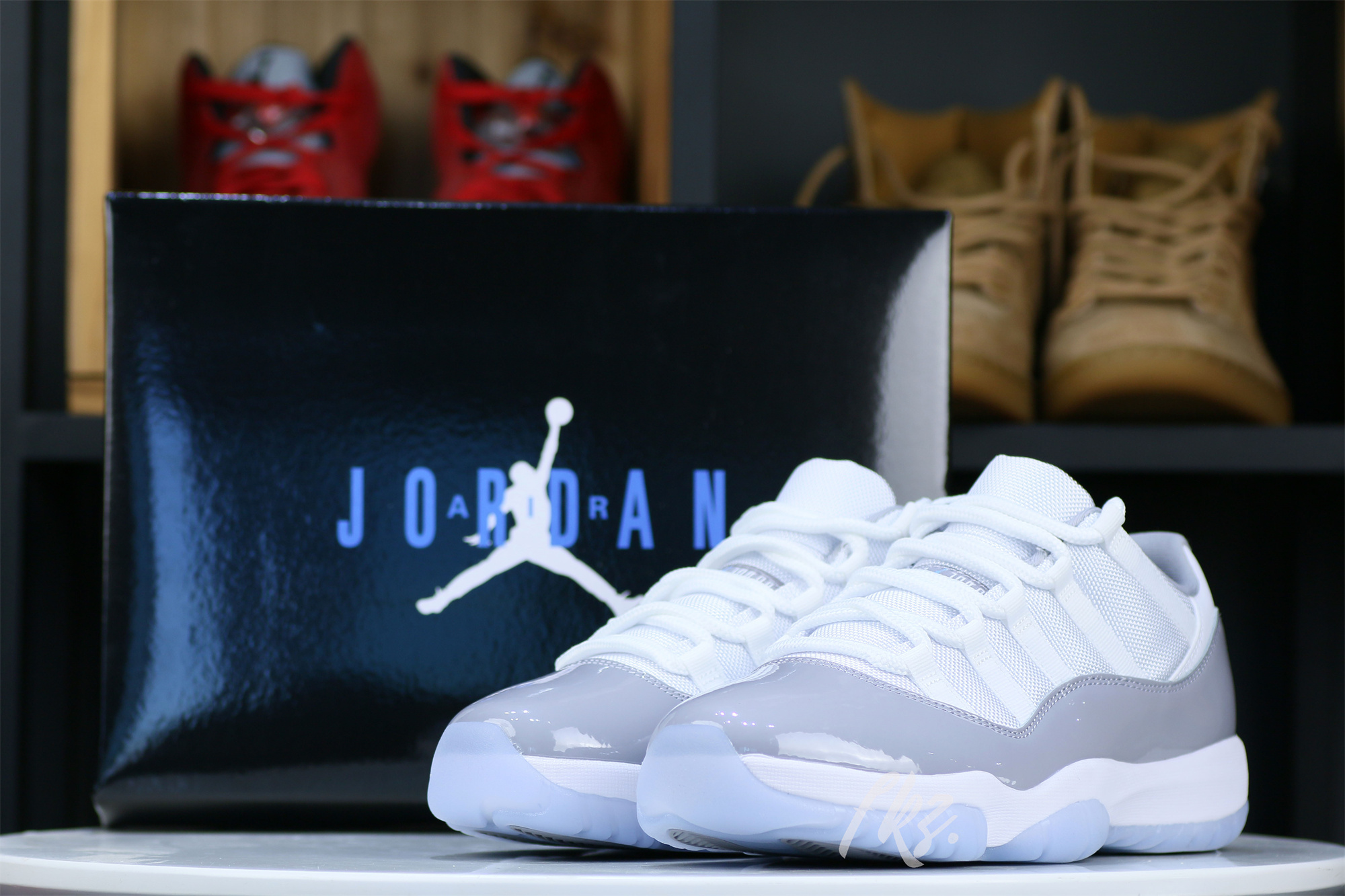 Air Jordan 11 Retro Low Cement Grey 2023 (LN5 A1 Batch)