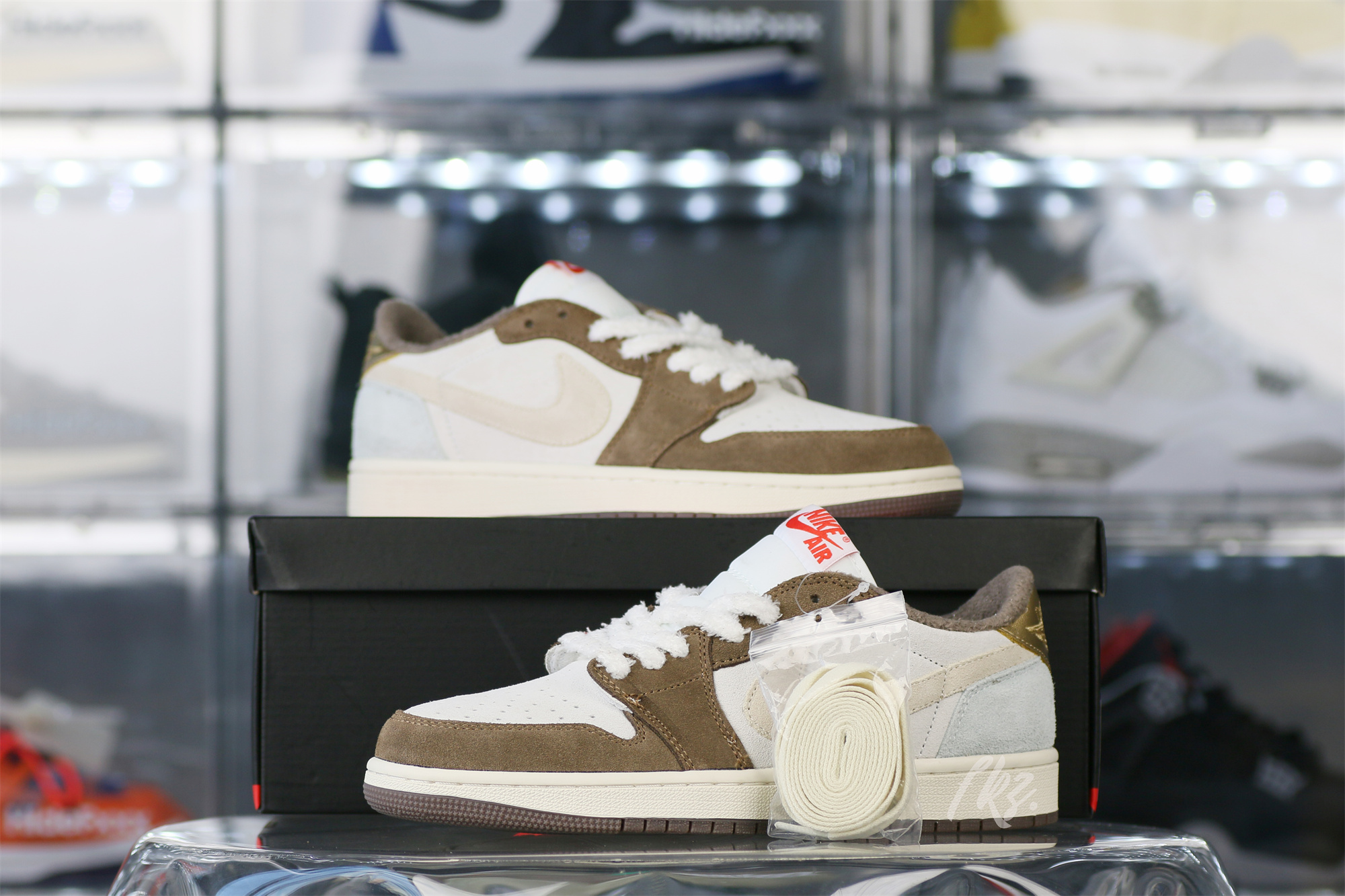 Air Jordan 1 Retro Low OG Year Of The Rabbit 2023