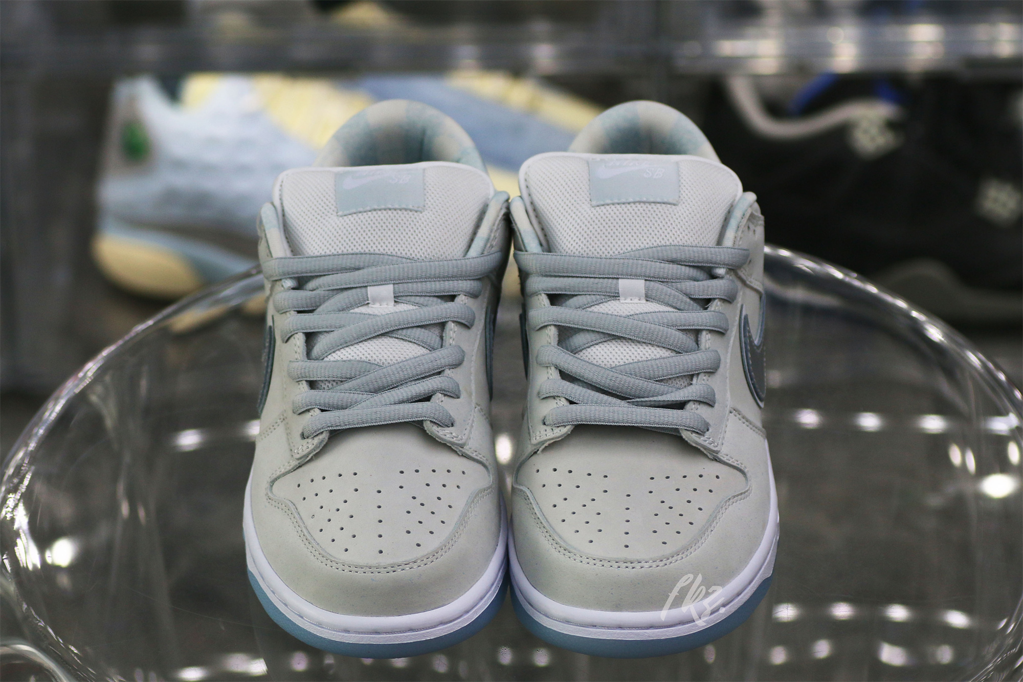 Nike Dunk Low White Lobster (Friends and Family)