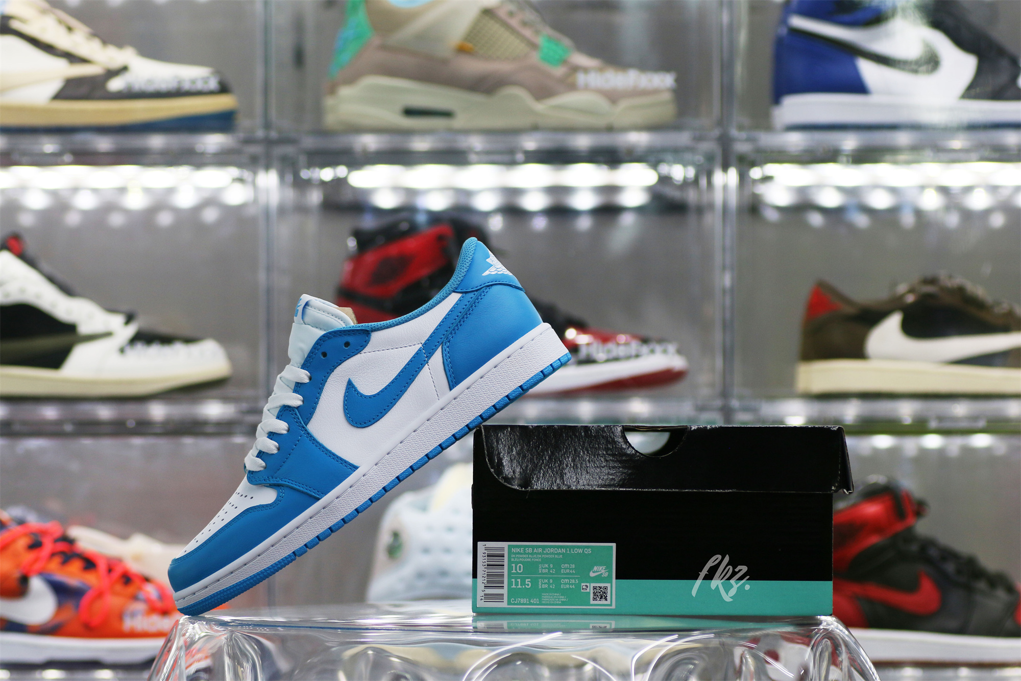 Jordan 1 Low SB University Blue UNC 2019