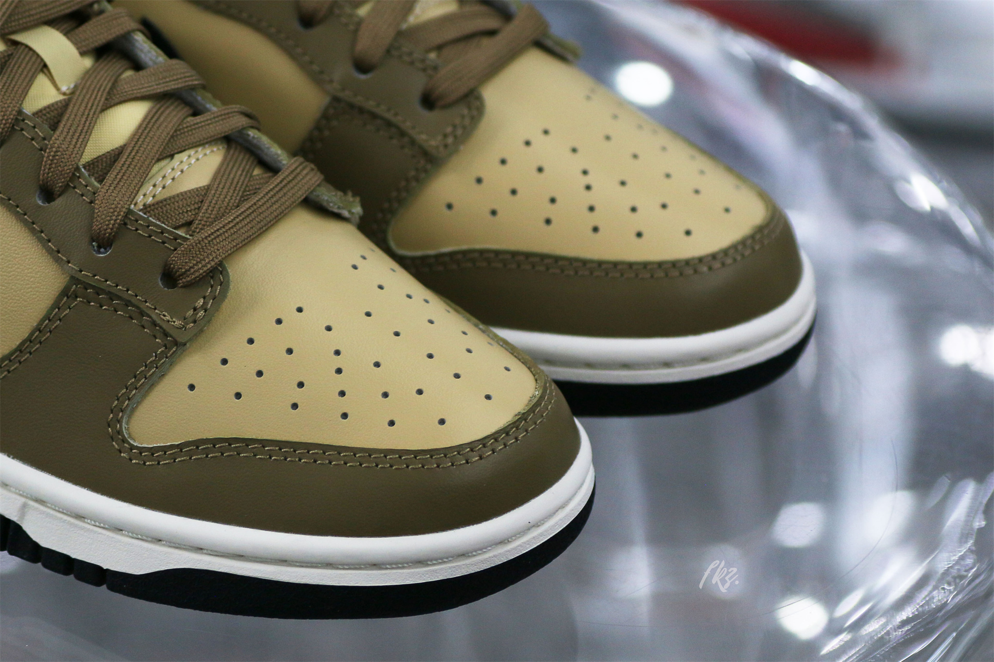 Nike Dunk Low Dark Driftwood (W)