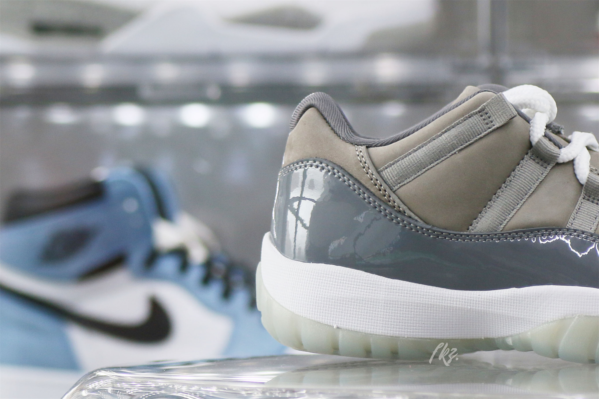 Air Jordan 11 Retro Low Cool Grey