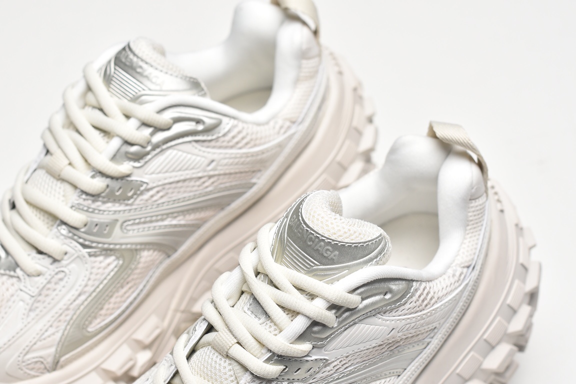 Balenciag* Defender Beige