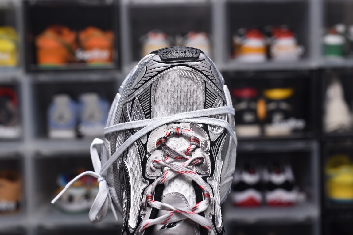 Balenciag* Women’s 3XL Track Mesh