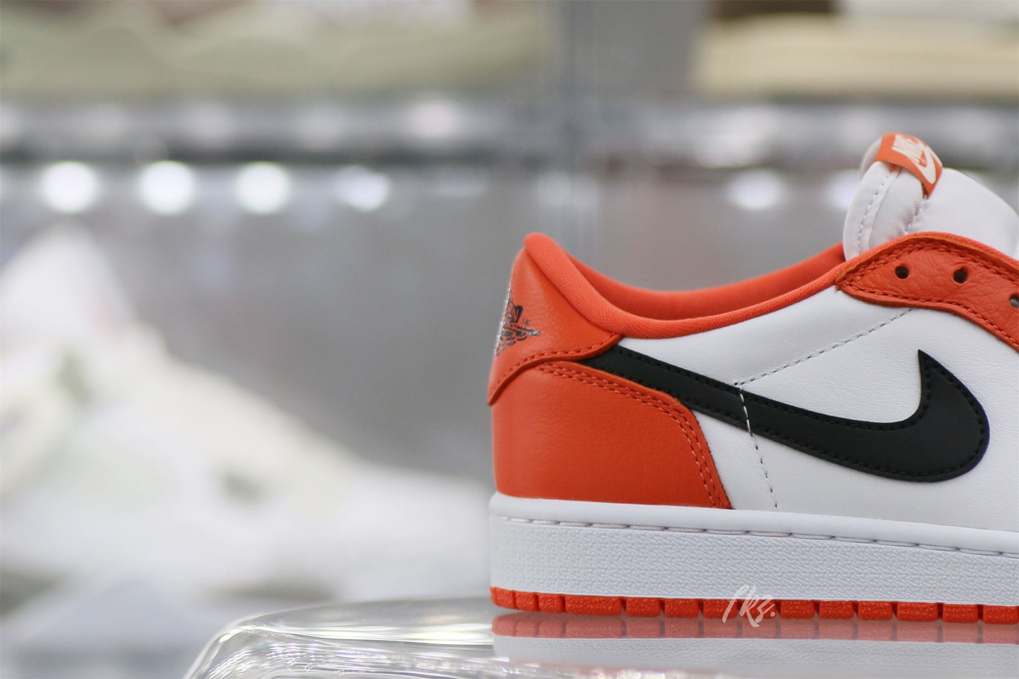 Air Jordan 1 Low Starfish