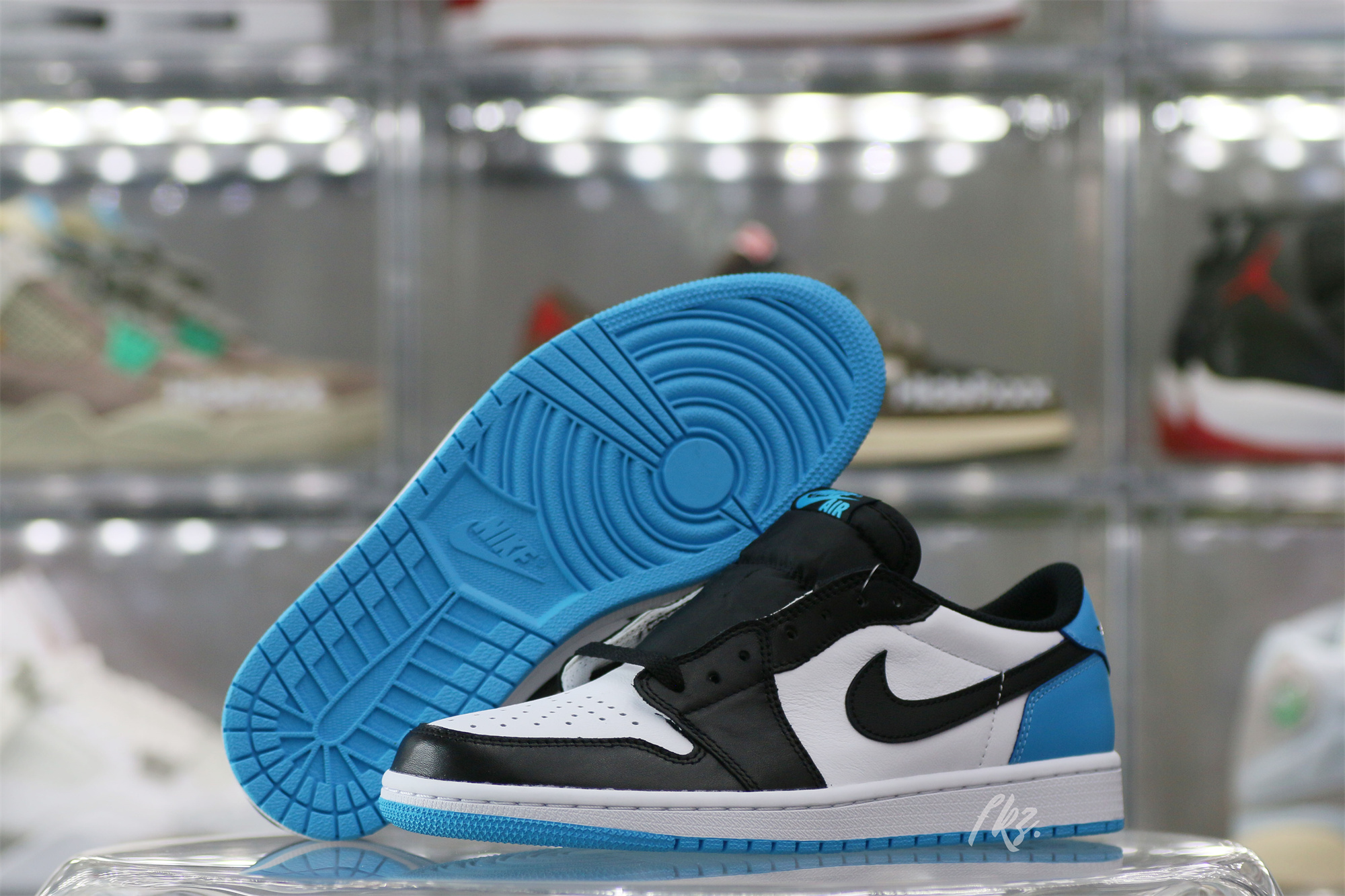 Air Jordan 1 Retro Low OG Black Dark Powder Blue