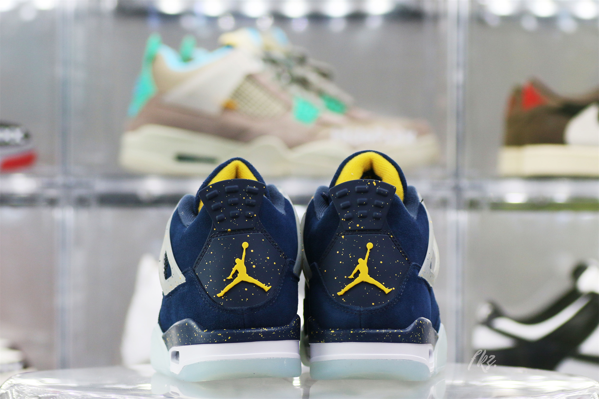 Air Jordan 4 Retro Michigan (PE)