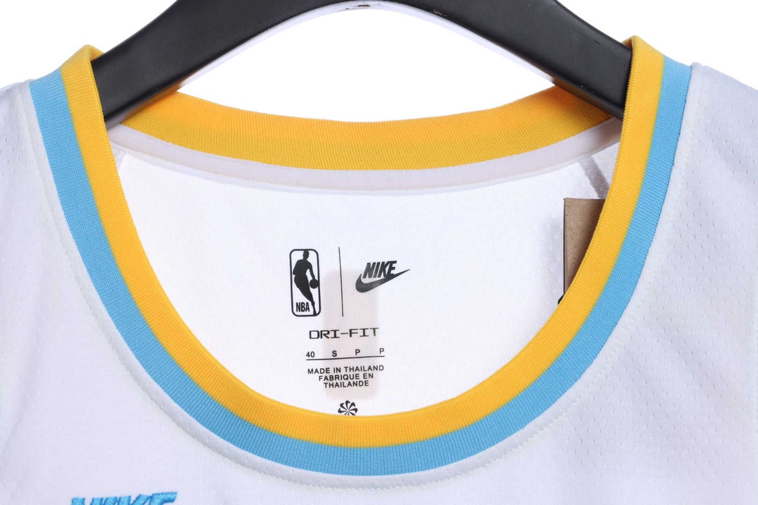 Lakers 23 season retro No. 6 jersey