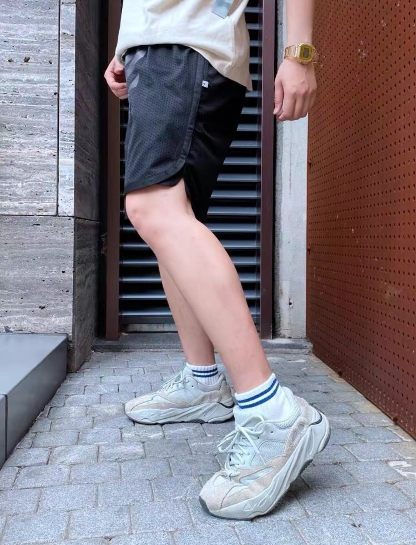 OW logo twill printed shorts