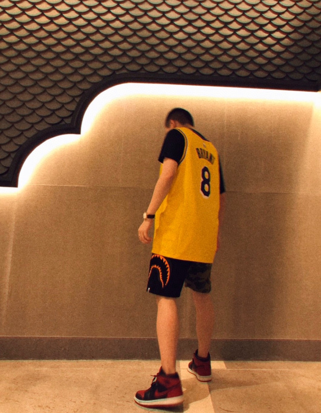 Lakers jersey No. 8