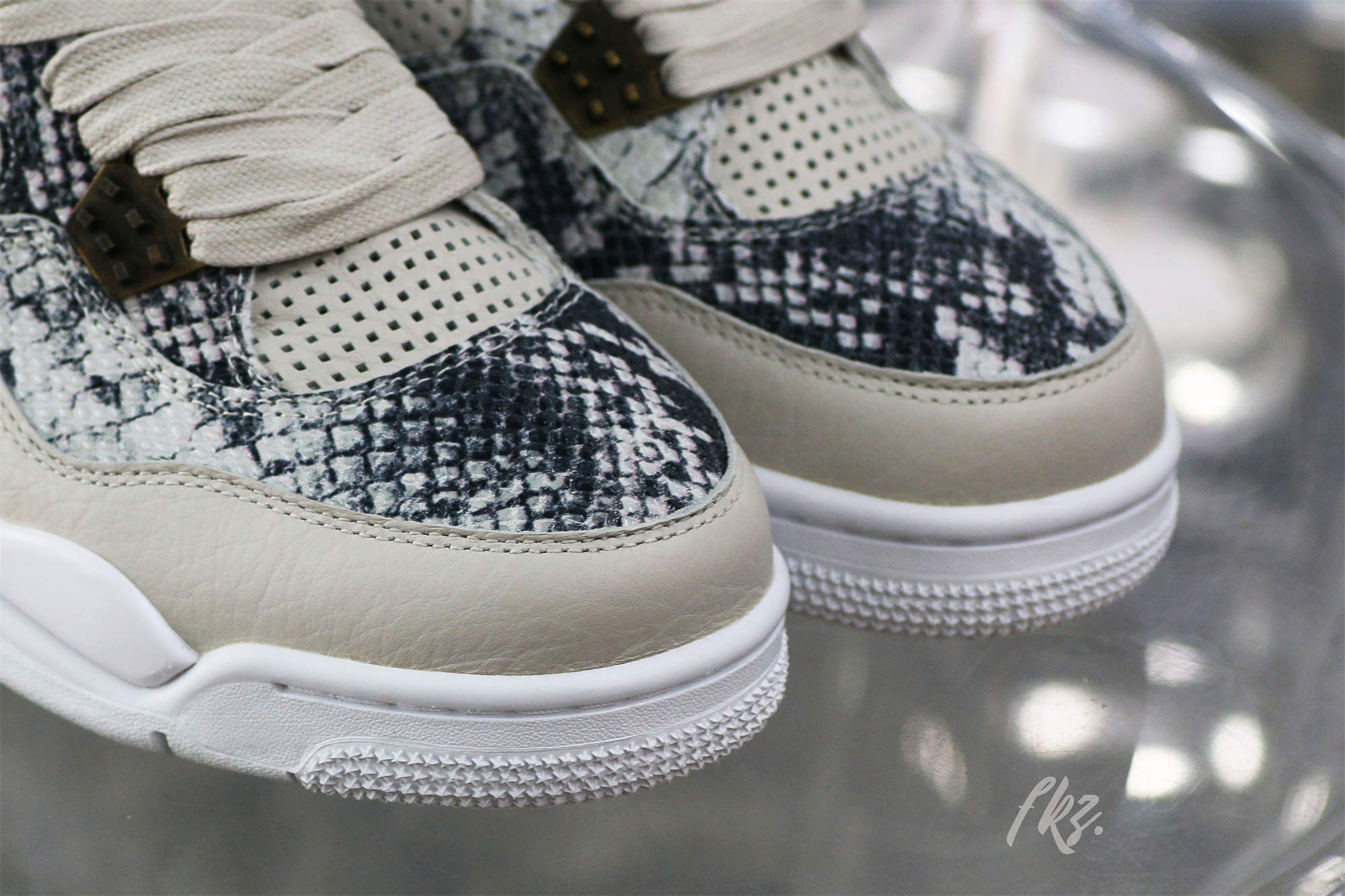 Air Jordan 4 Retro Premium Snakeskin