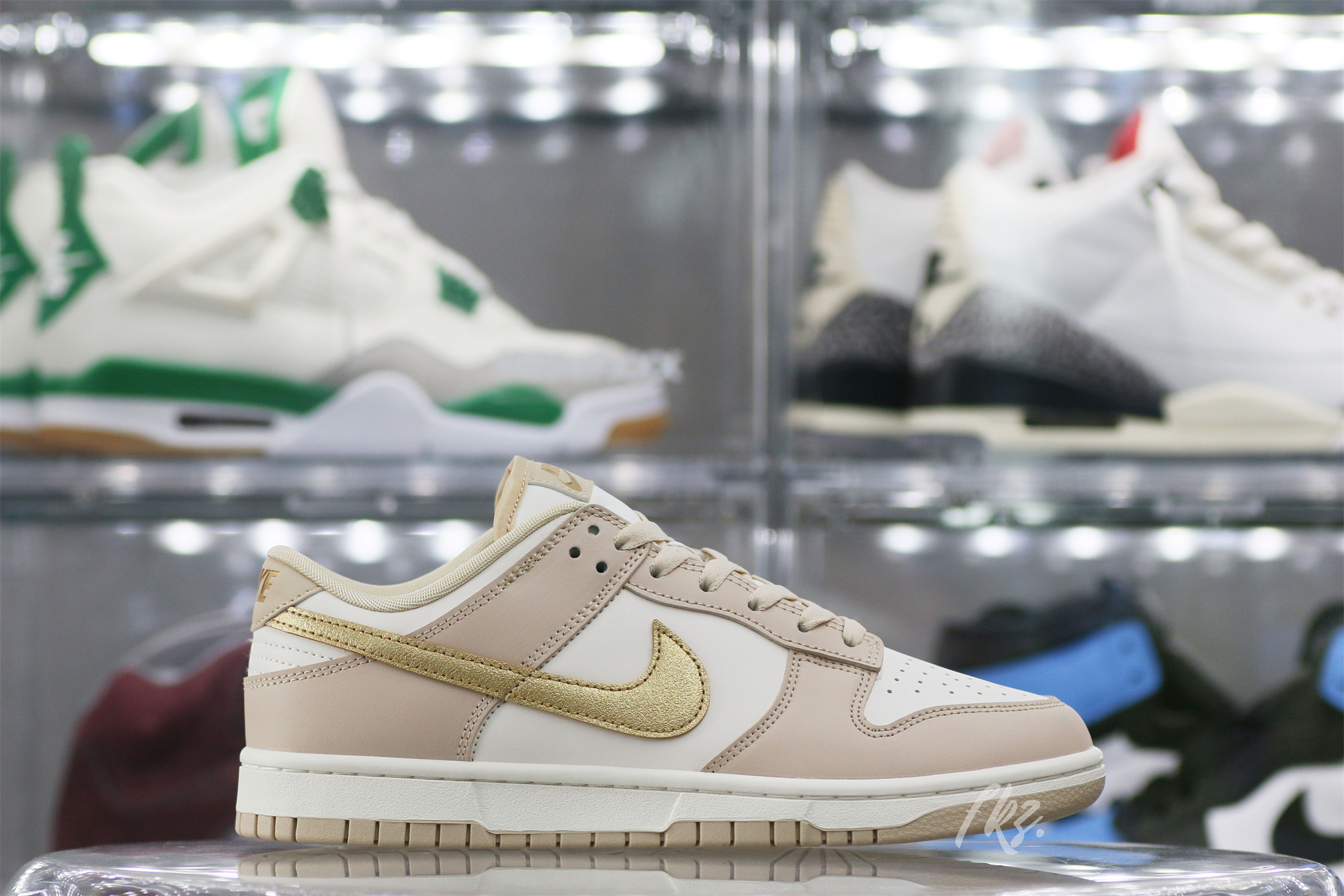 Nike Dunk Low Phantom Metallic Gold (Women’s)(LN5 A1 Batch)