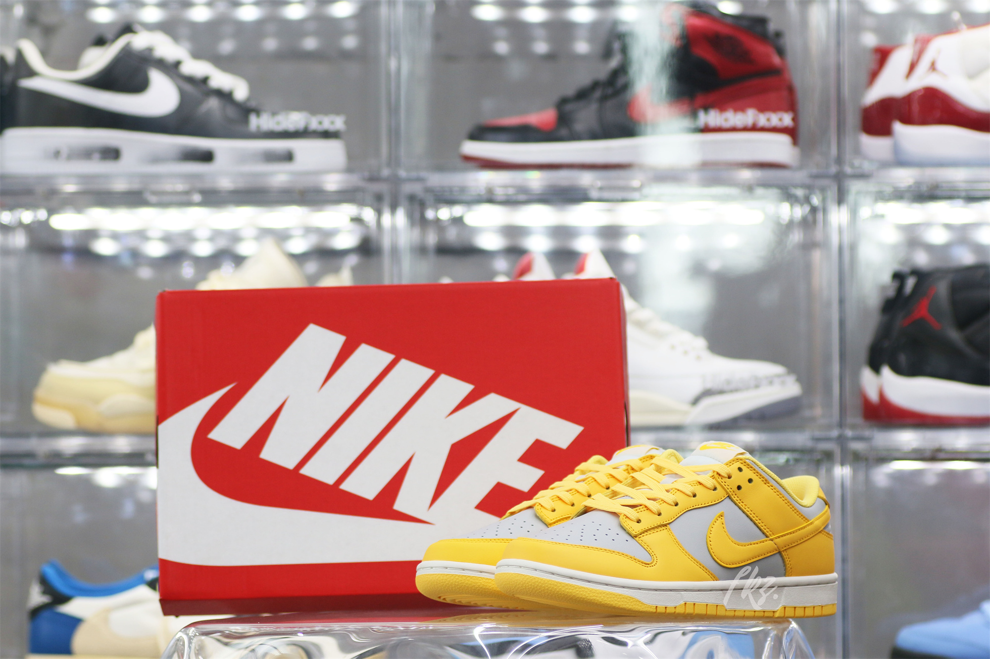 Nike Dunk Low Citron Pulse (Women’s)