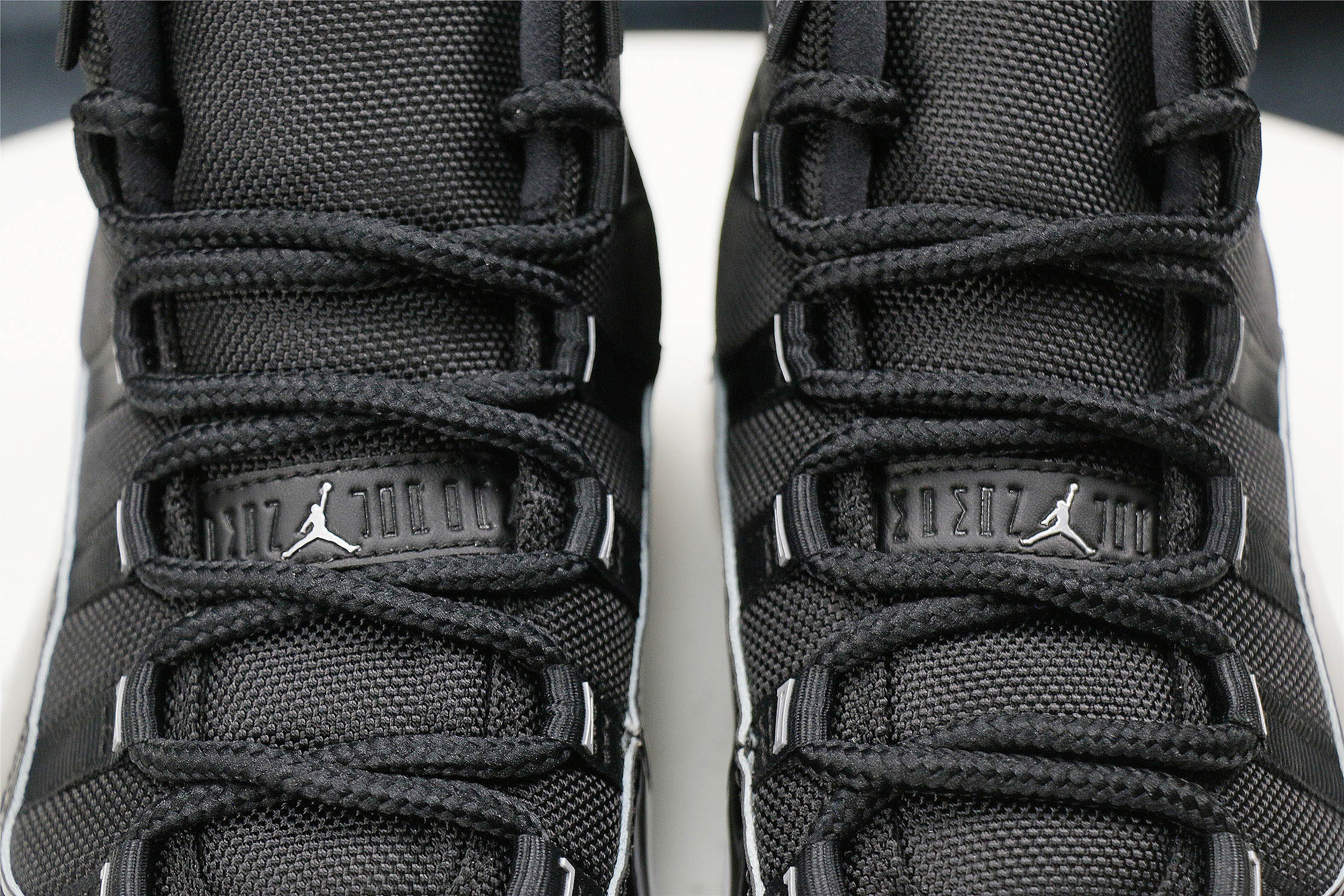 Air Jordan 11 Retro Jubilee 25th Anniversary (Ln5 A1)