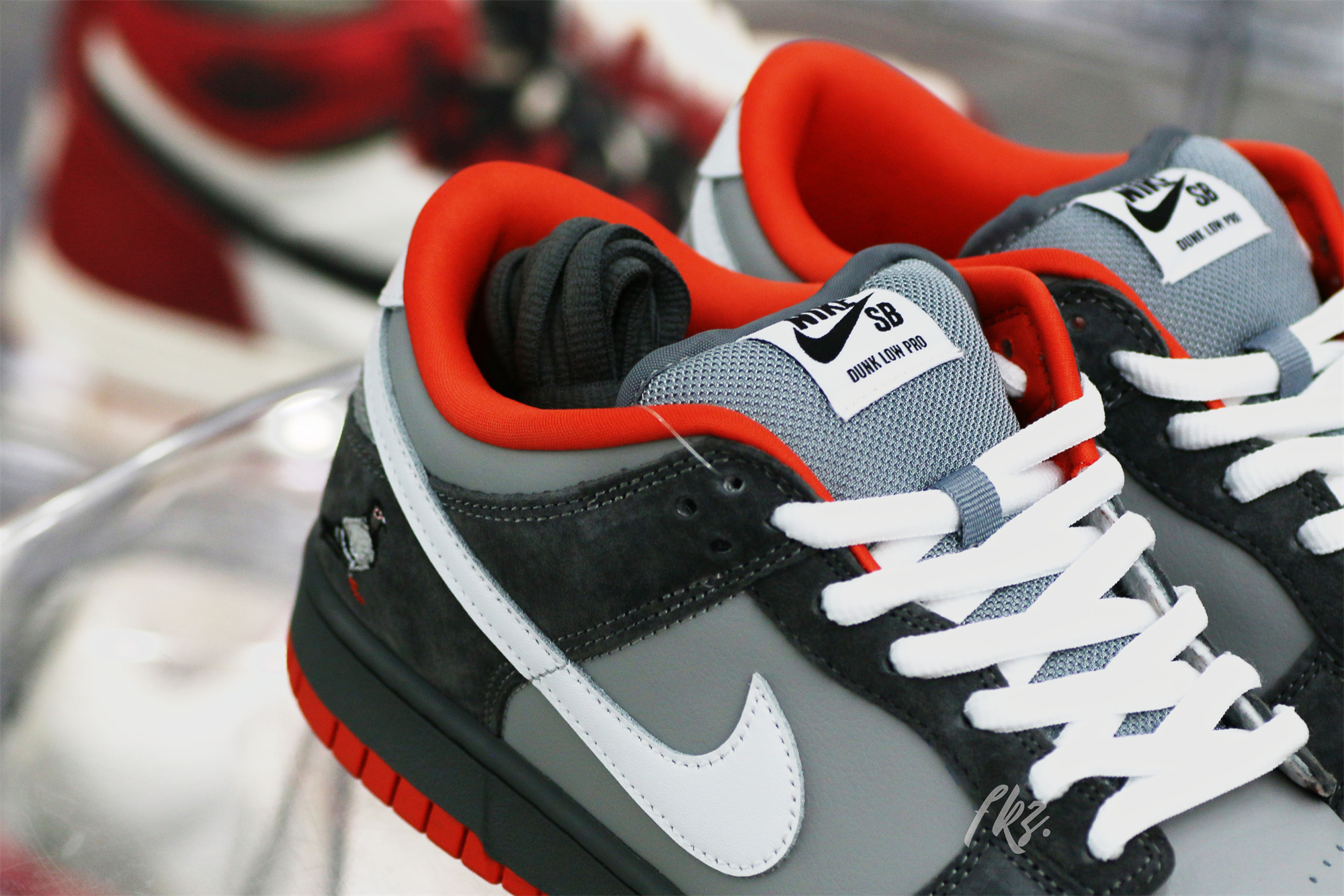 Jeff Staple X Dunk Low Pro SB Pigeon