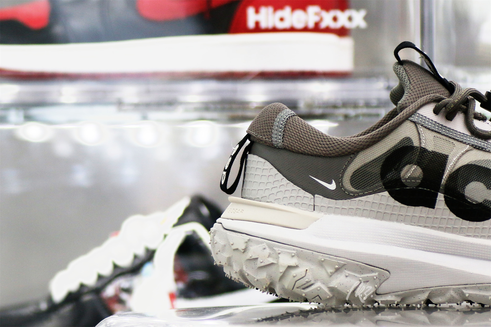 Nike ACG Mountain Fly 2 Low Light Iron Ore