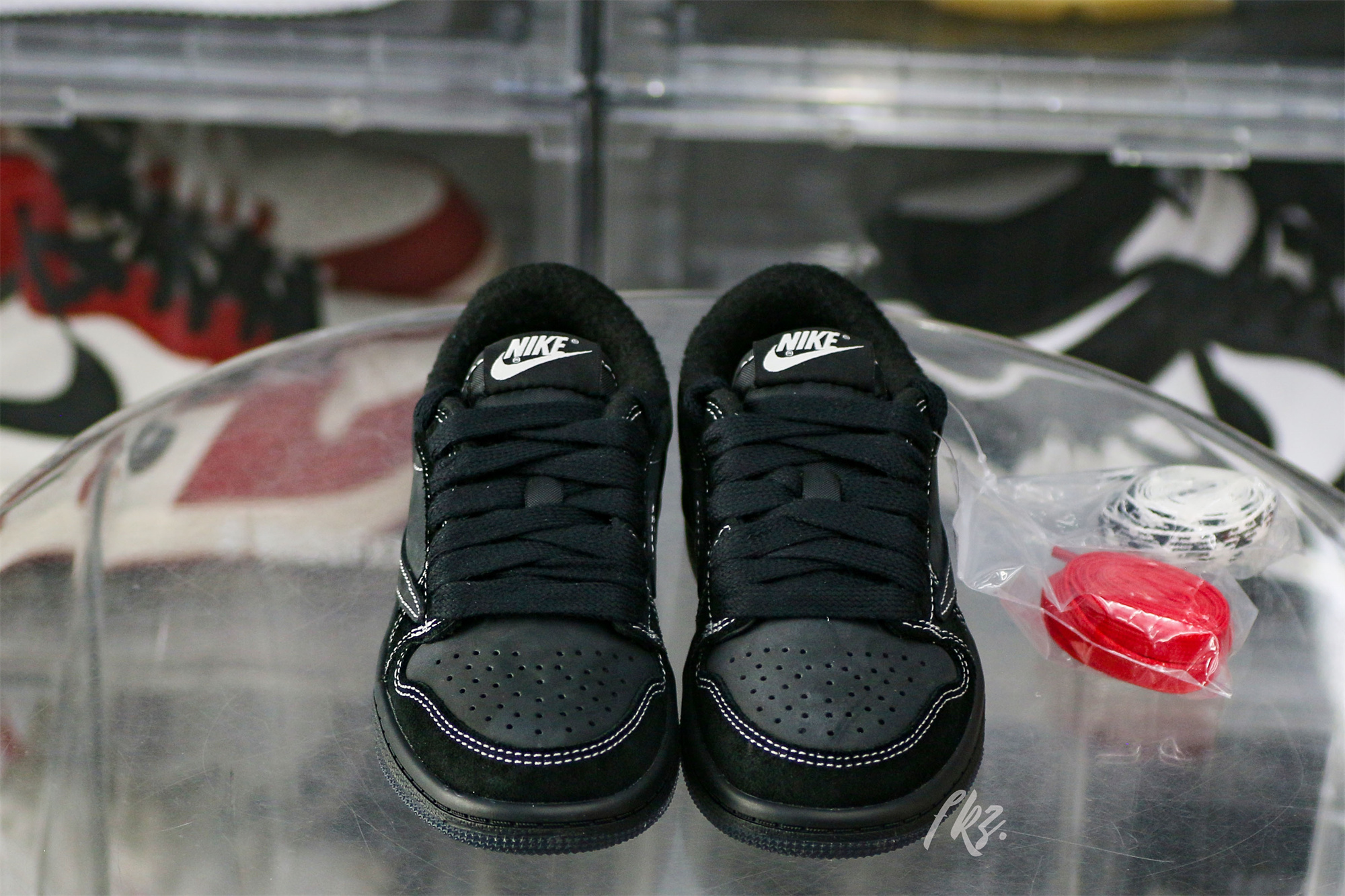 Travis Scott x Jordan 1 Retro Low OG SP Black Phantom Kid (LN5 A1)