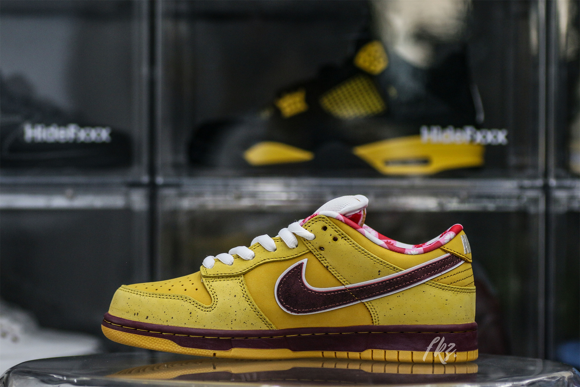 Nike SB Dunk Low Yellow Lobster
