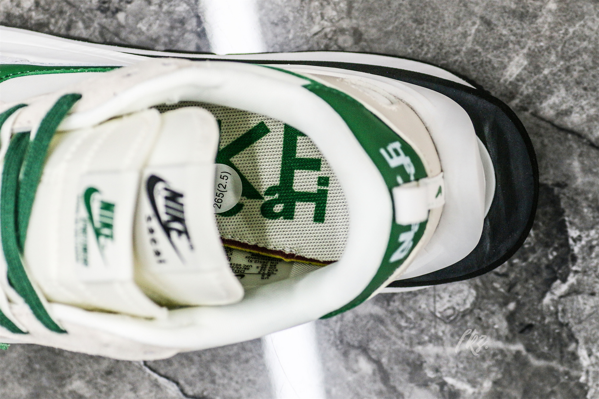 Sacai x colegio Nike VaporWaffle 3.0 White Grey Green