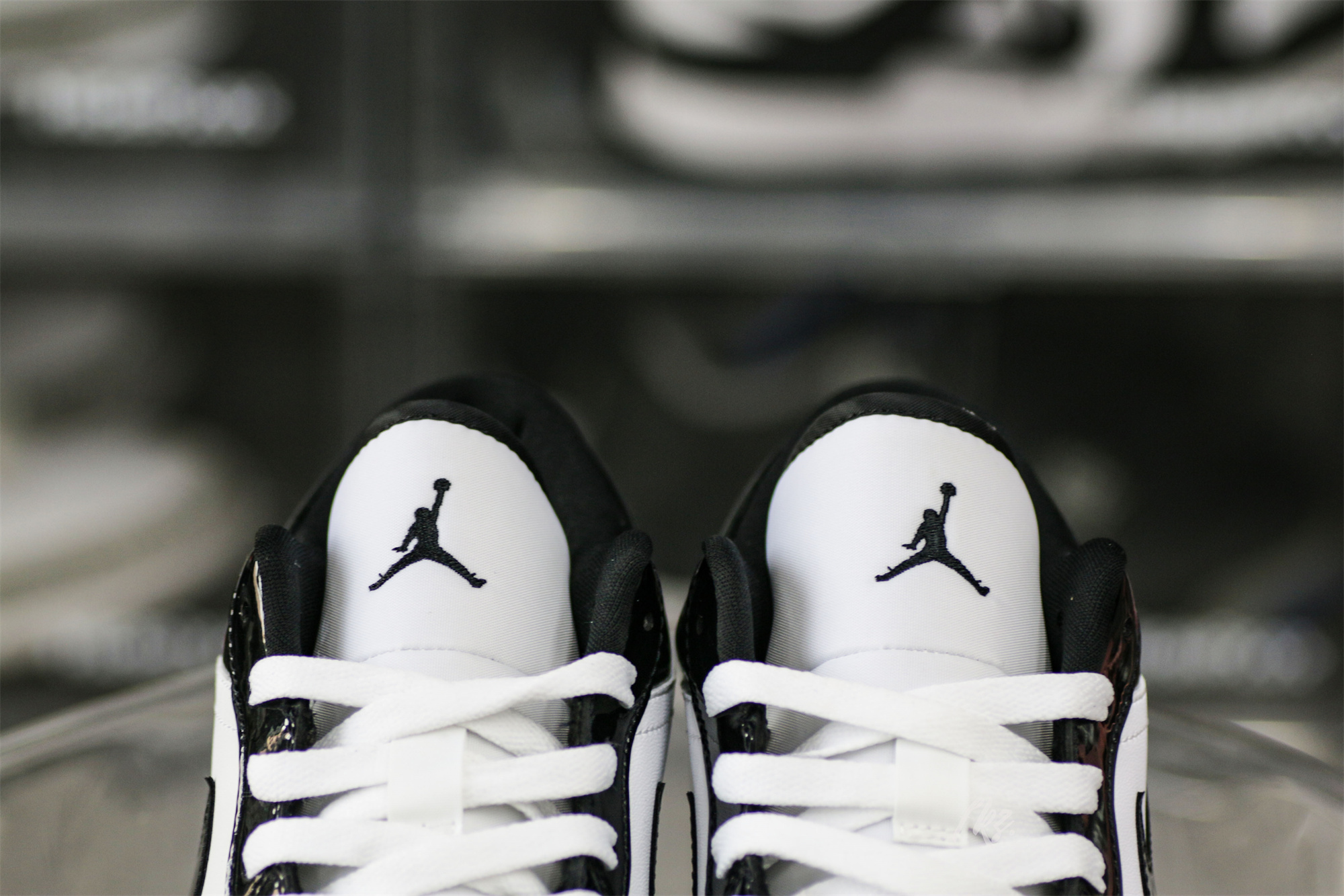 Air Jordan 1 Low SE Concord 2023