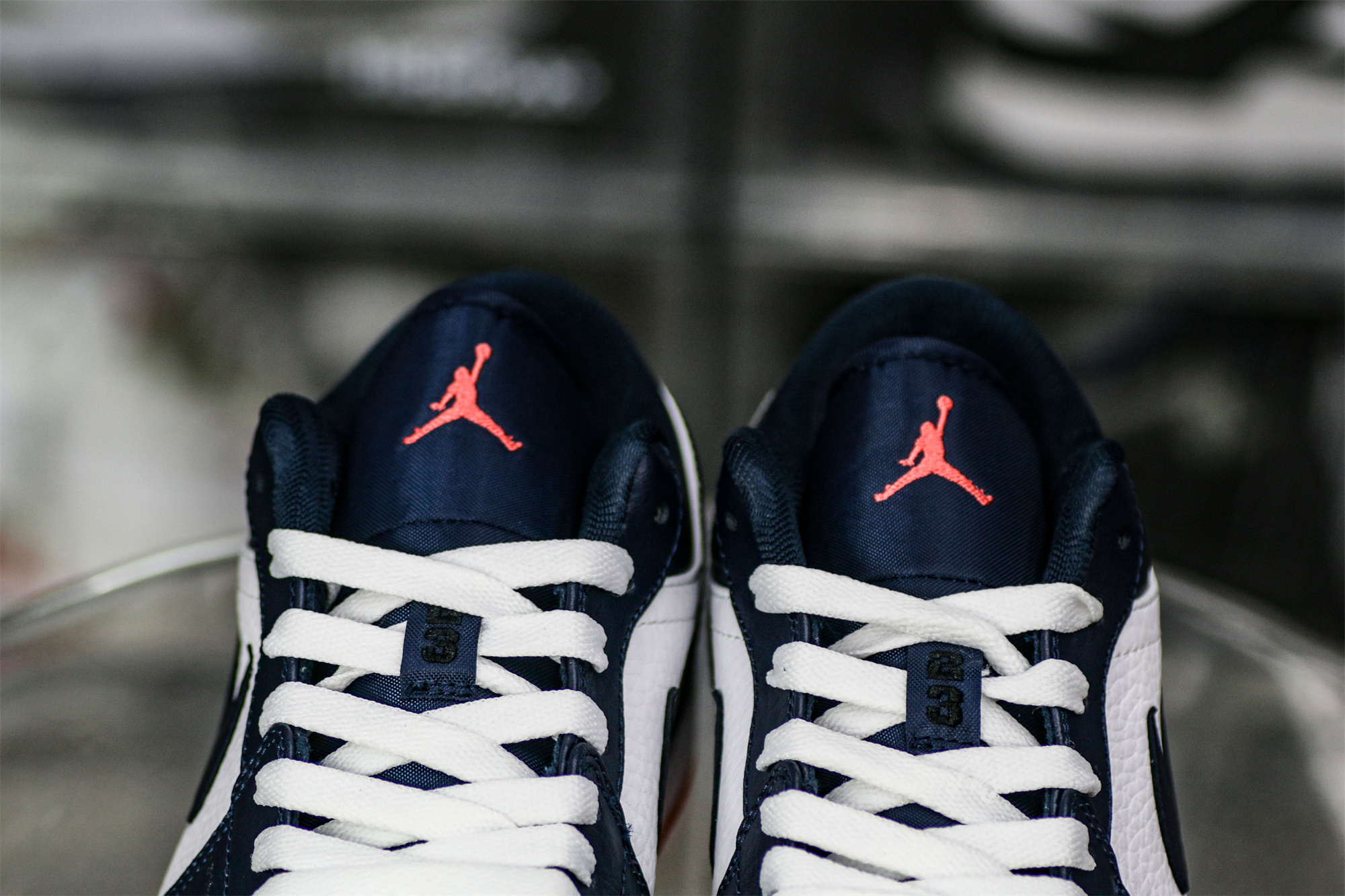 Air Jordan 1 Retro Low Obsidian Ember Glow 2018