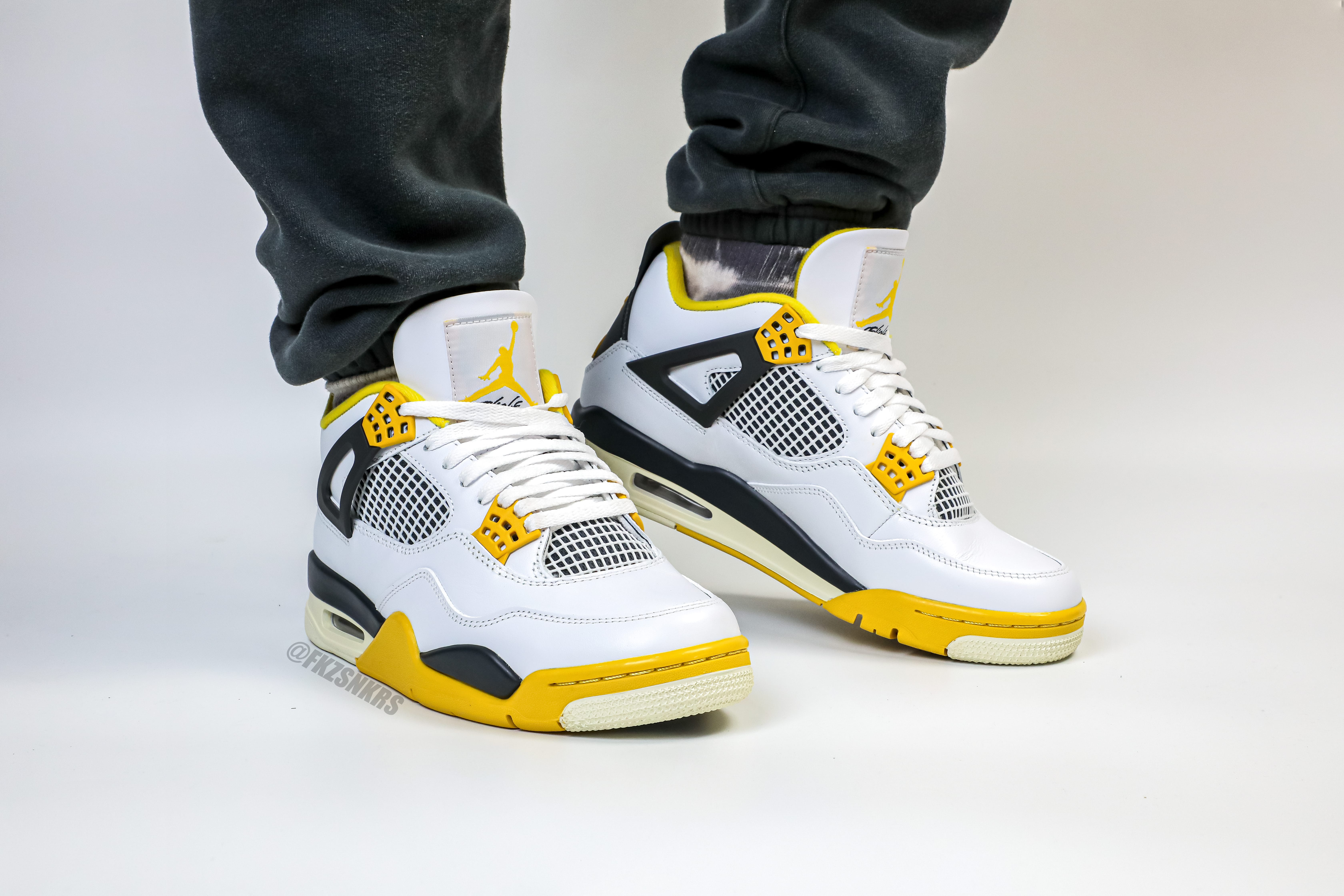 Air Jordan 4 “Vivid Sulfur” 2024 (Ln5 A1)