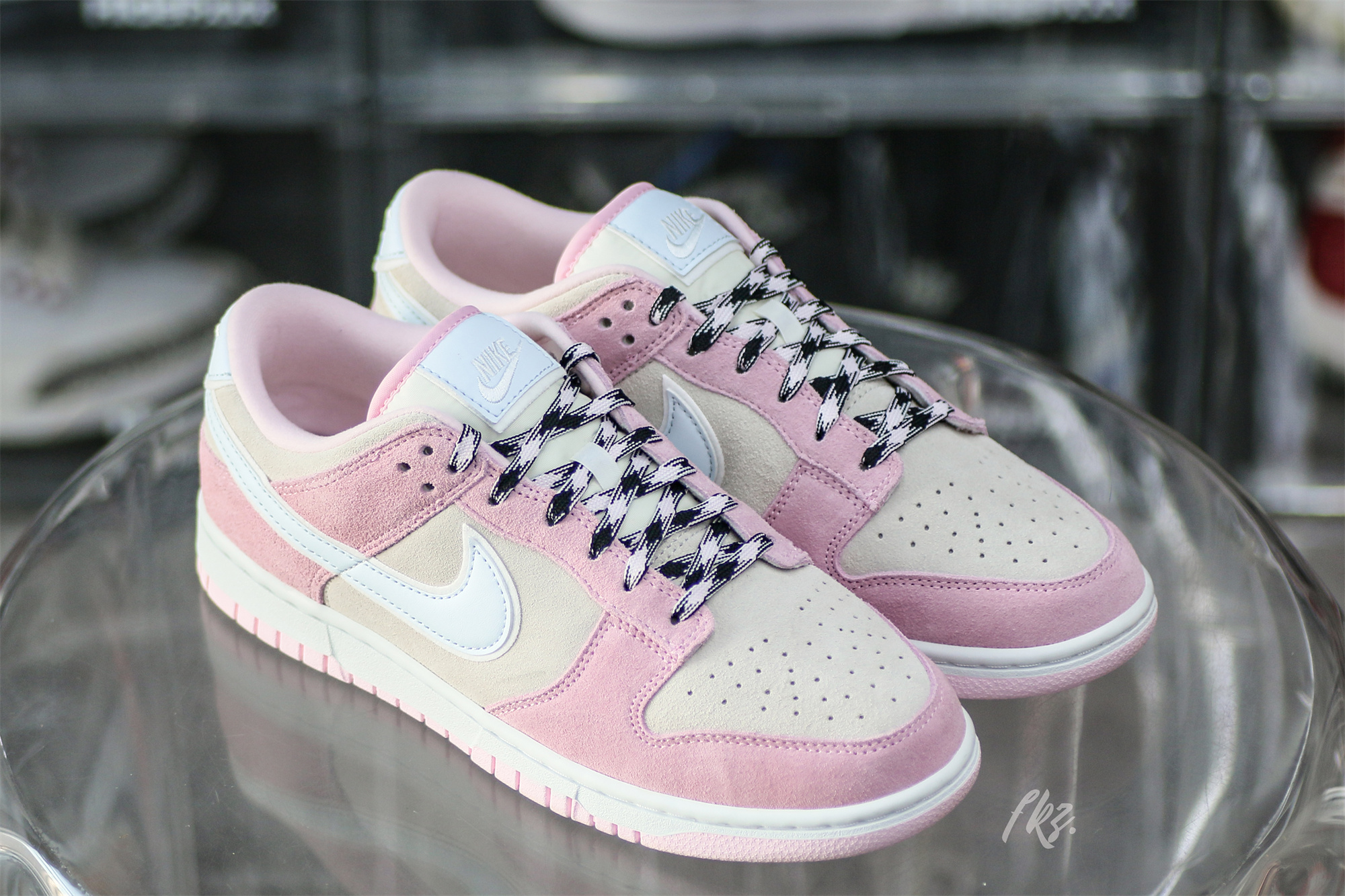 Nike Dunk Low LX Pink Foam