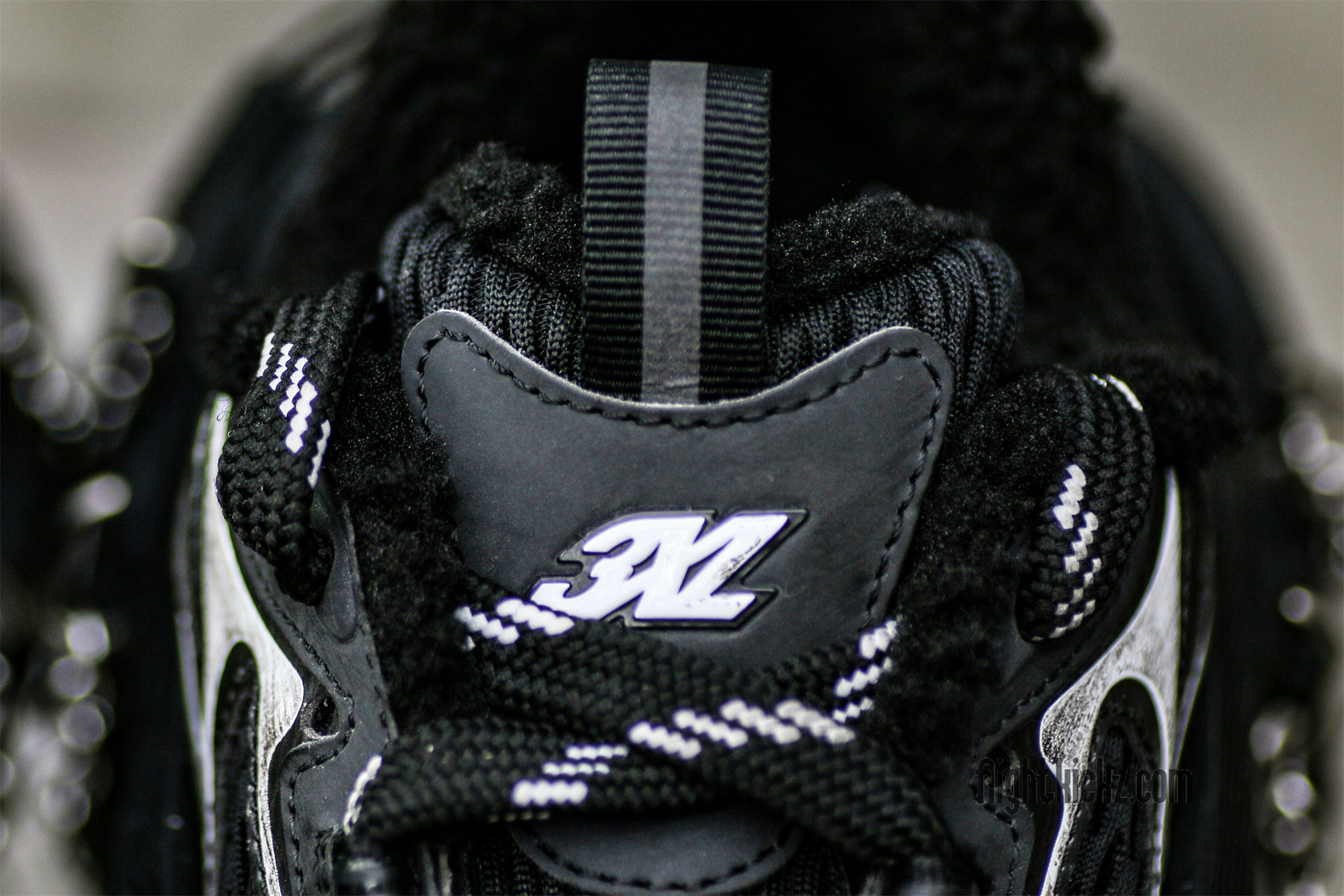 Balenciag* 3XL Ski Sneaker in Black ((Removable footwear chains) )