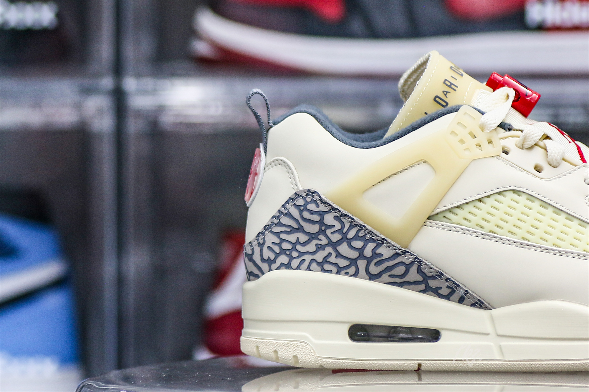 Air Jordan Spizike Low Coconut Milk