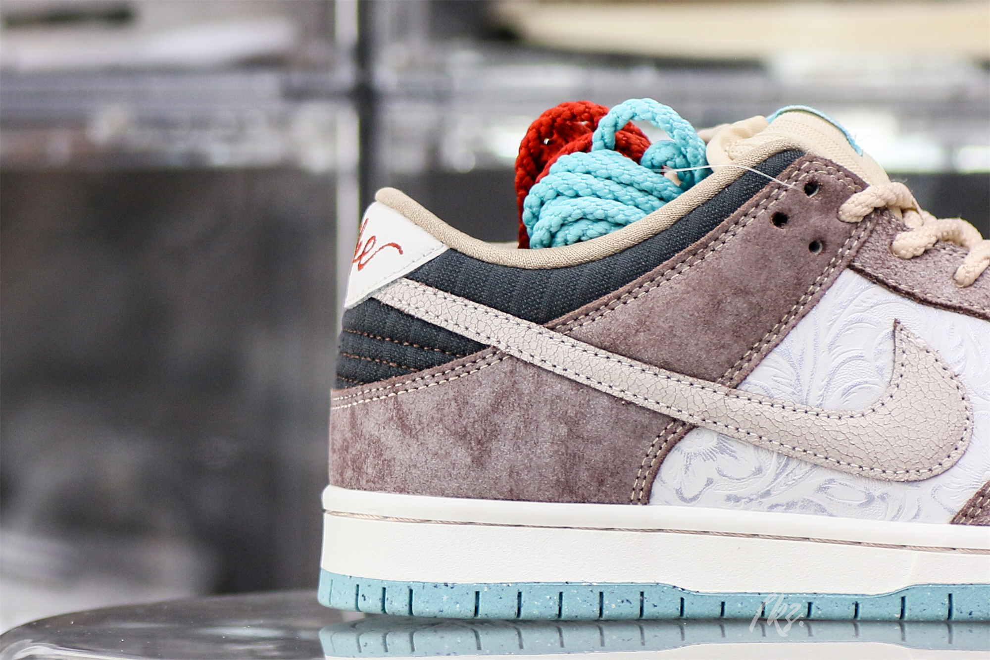 Dunk Low SB Big Money Savings 2024