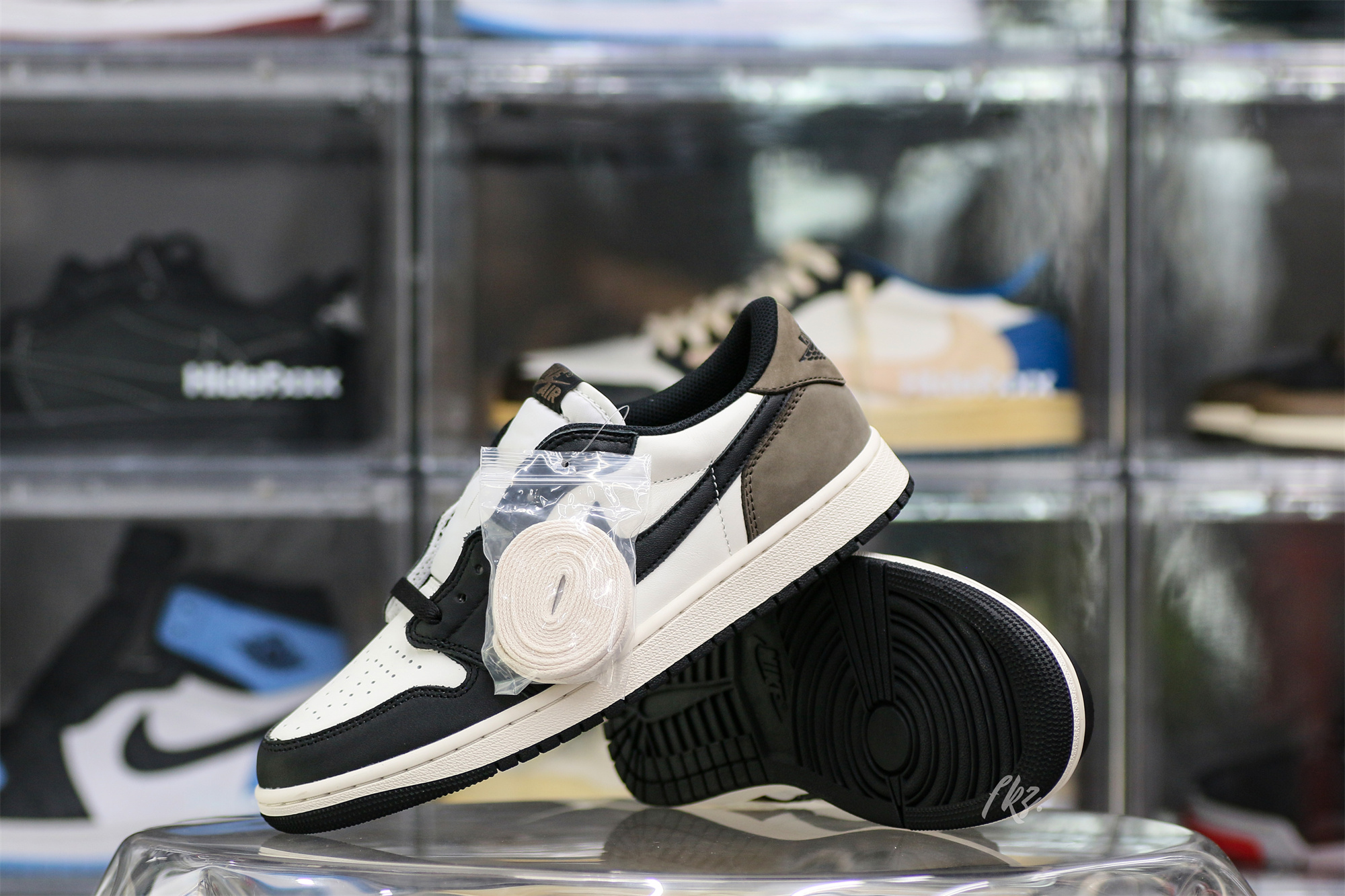 Air Jordan 1 Retro Low OG ‘Mocha’