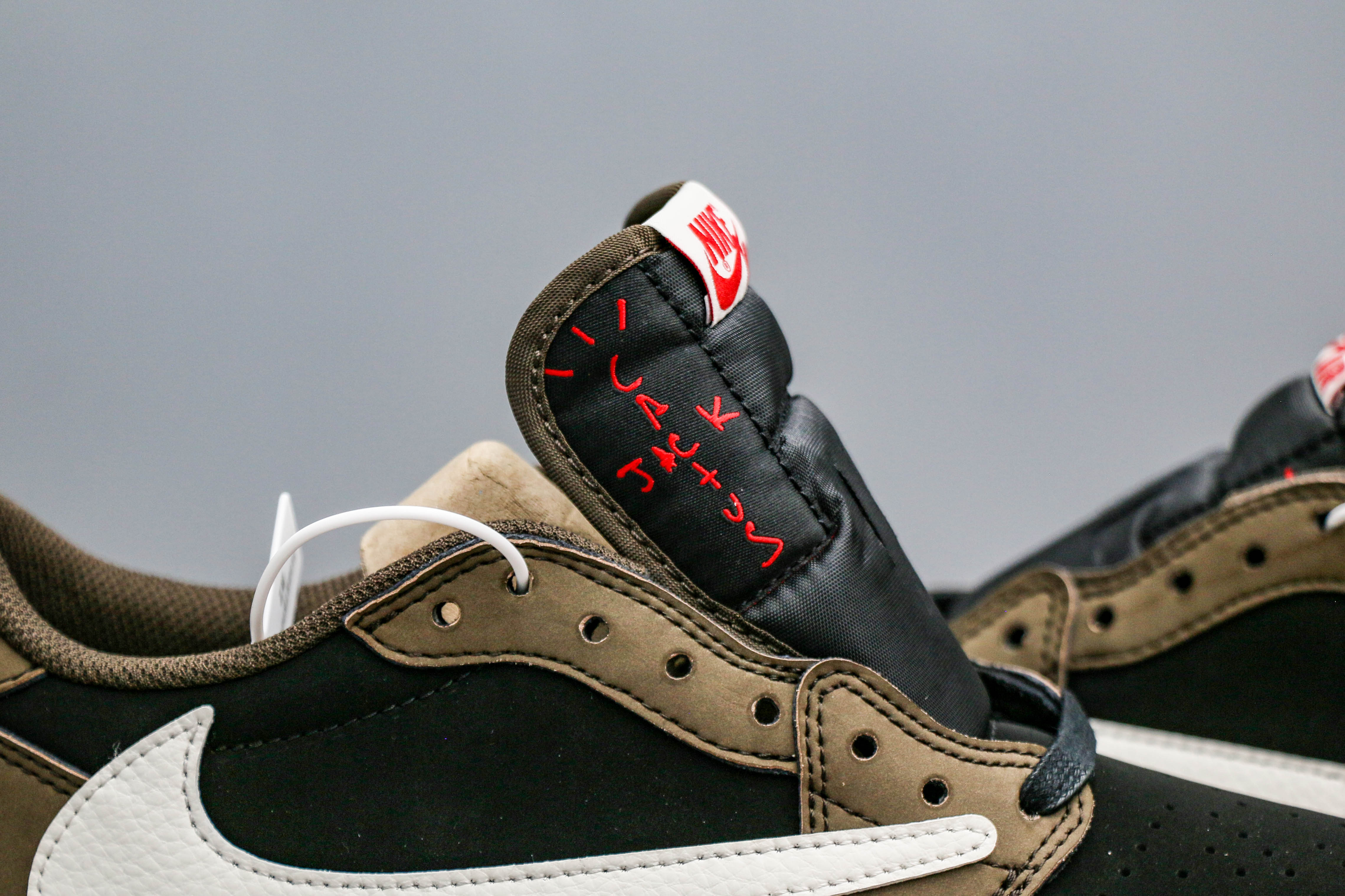 Travis Scott X Air Jordan 1 Low ‘Cactus Jack’（A2 Batch)