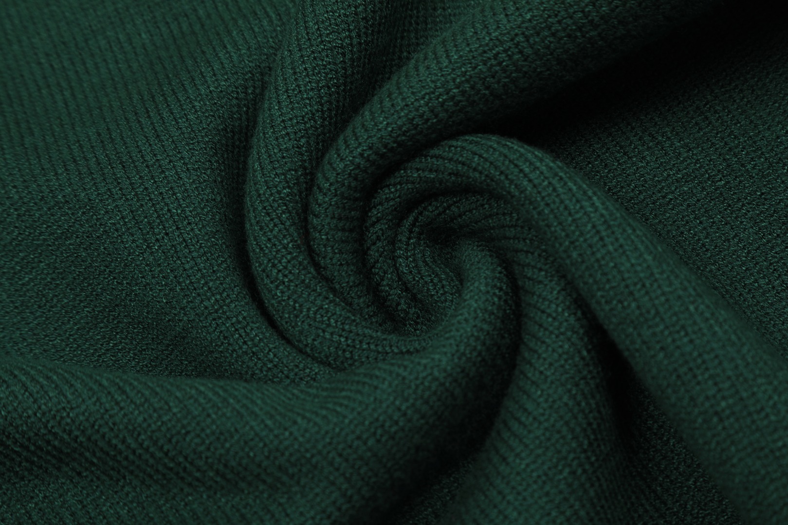 Am1 2024SS classic green jacquard big heart turtleneck sweater